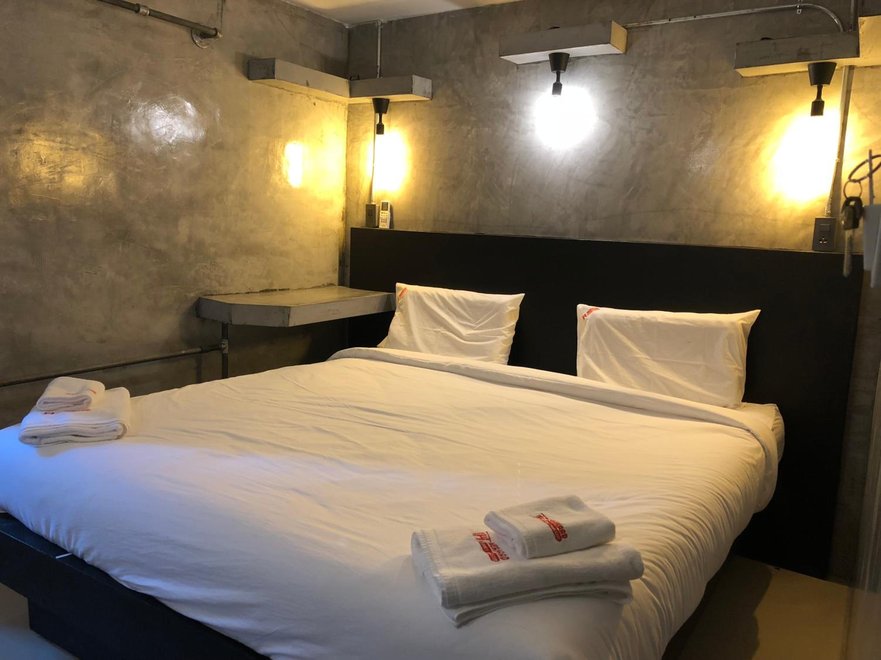 Budget Double Room photo 2