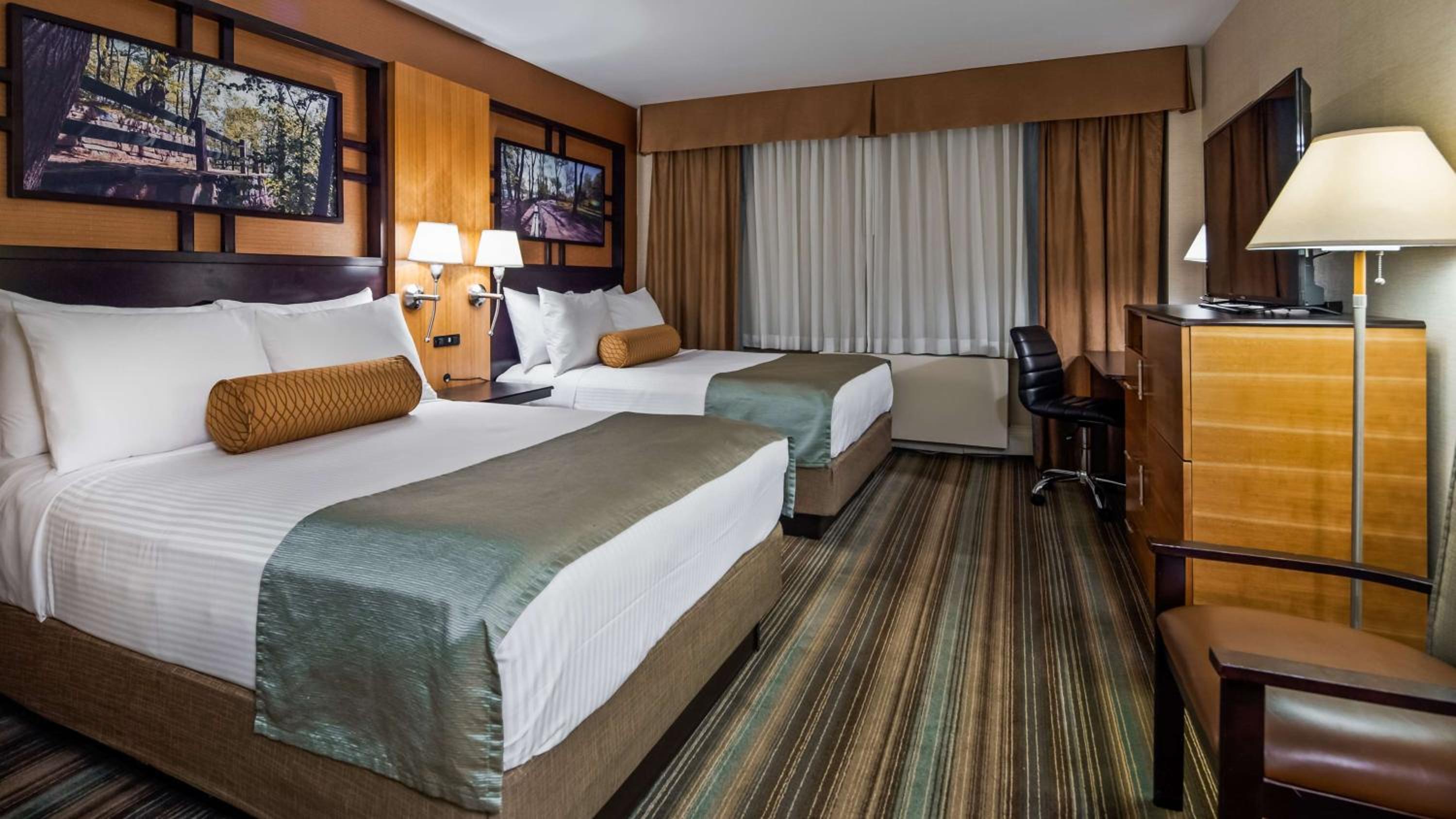 Double Room with Two Double Beds - Photo 1
