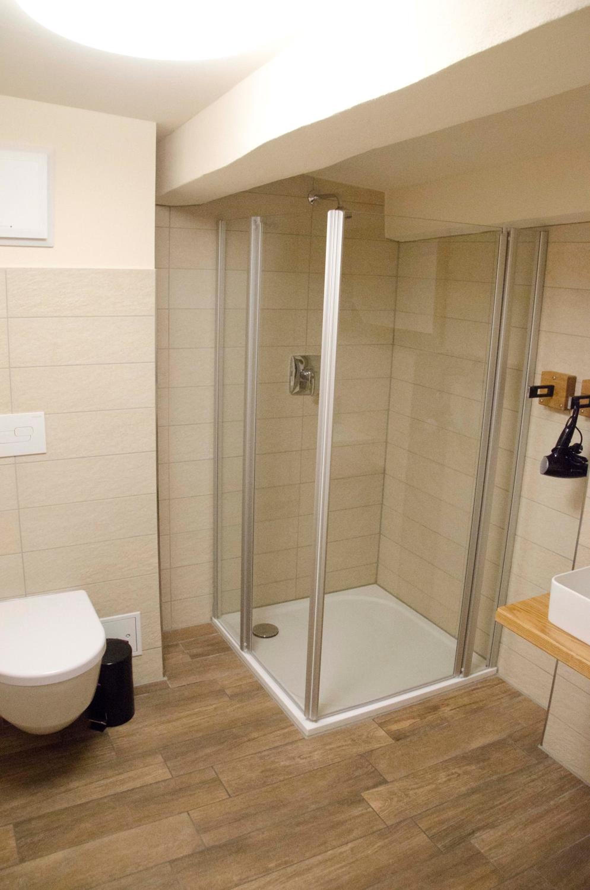 Double Room with Private Bathroom photo 2