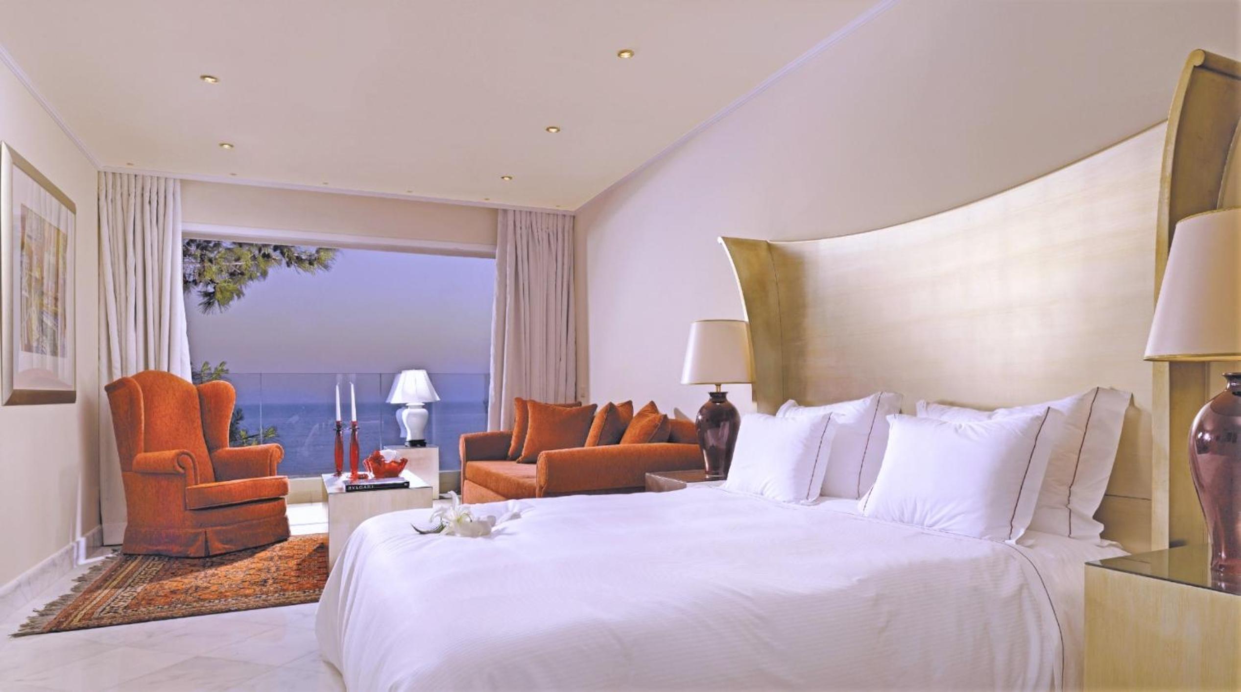  Exclusive Junior Suite with Private Jacuzzi or Pool - Photo 1