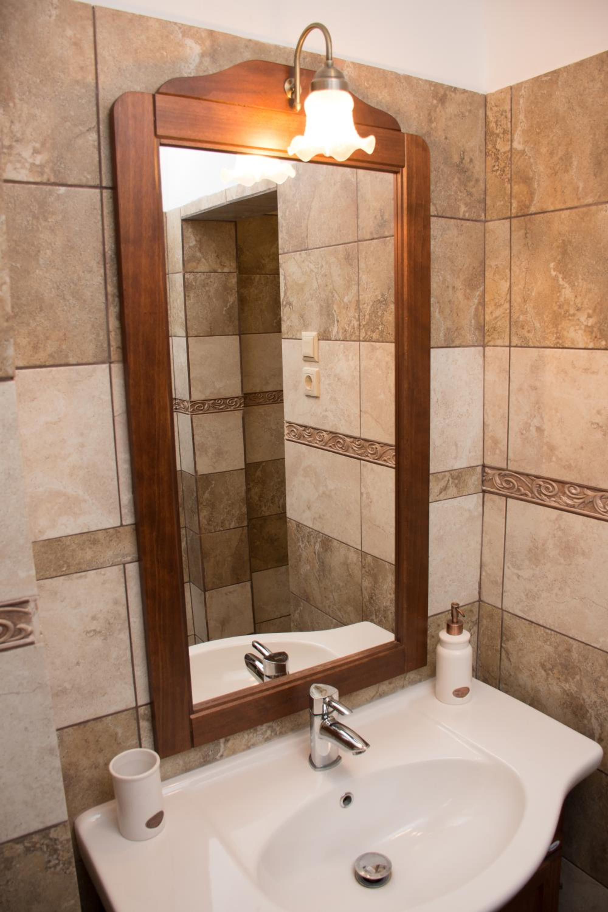 Luxury Triple Room - Photo 5