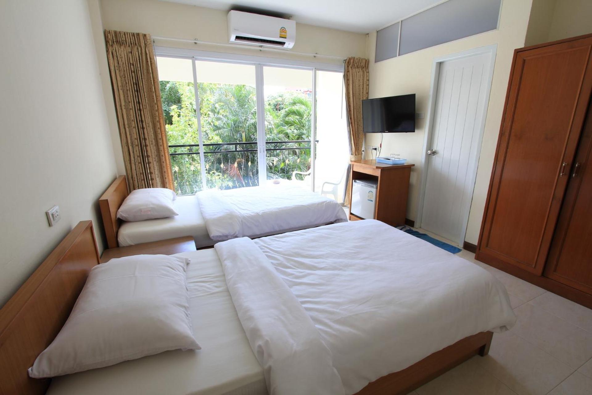 Standard Twin Room - Photo 14