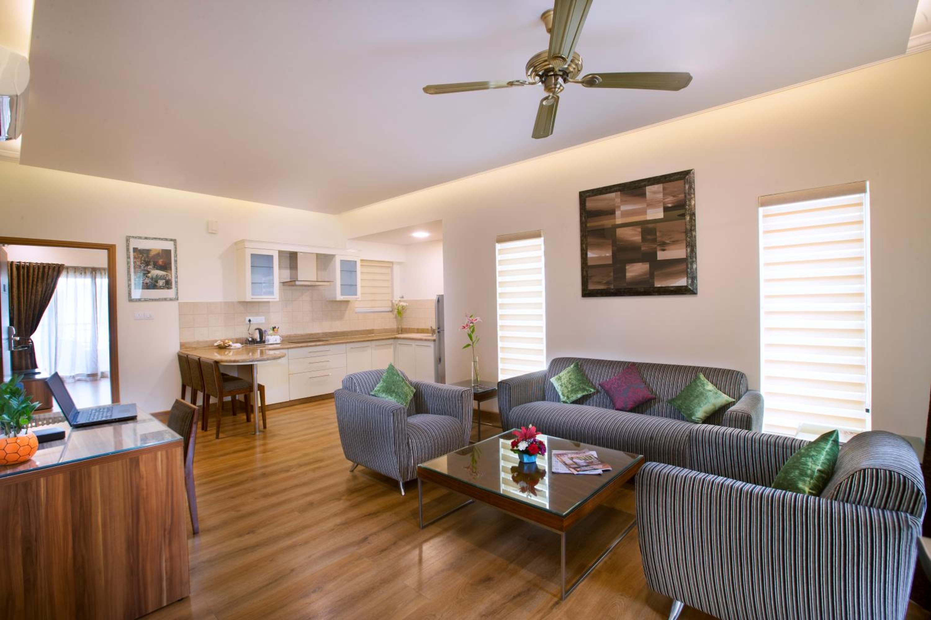 One Bedroom Suite with 15% Discount on Food and Soft Beverage and Spa - Photo 1