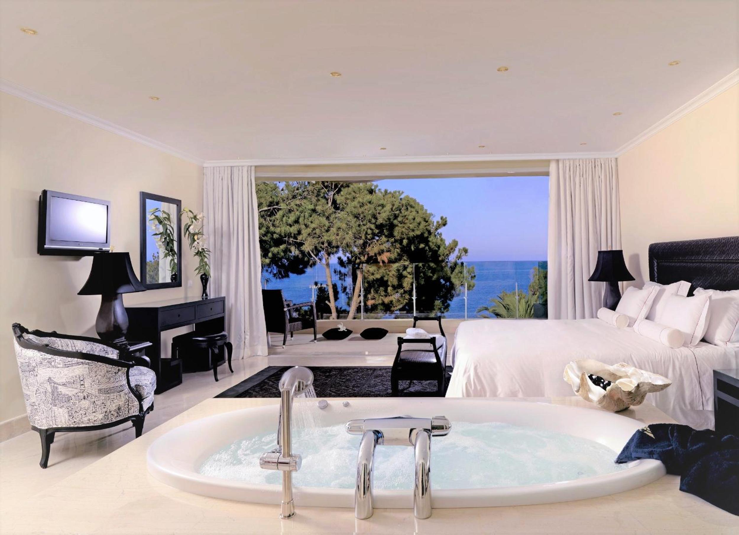 Exclusive Seafront  One-Bedroom Maisonette Individual Pool - Photo 1