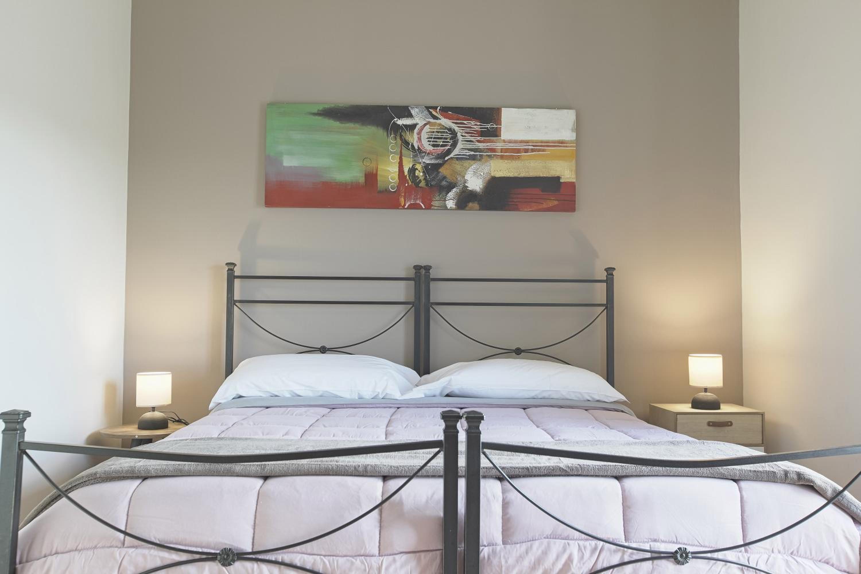 Deluxe Double Room with Balcony photo 3
