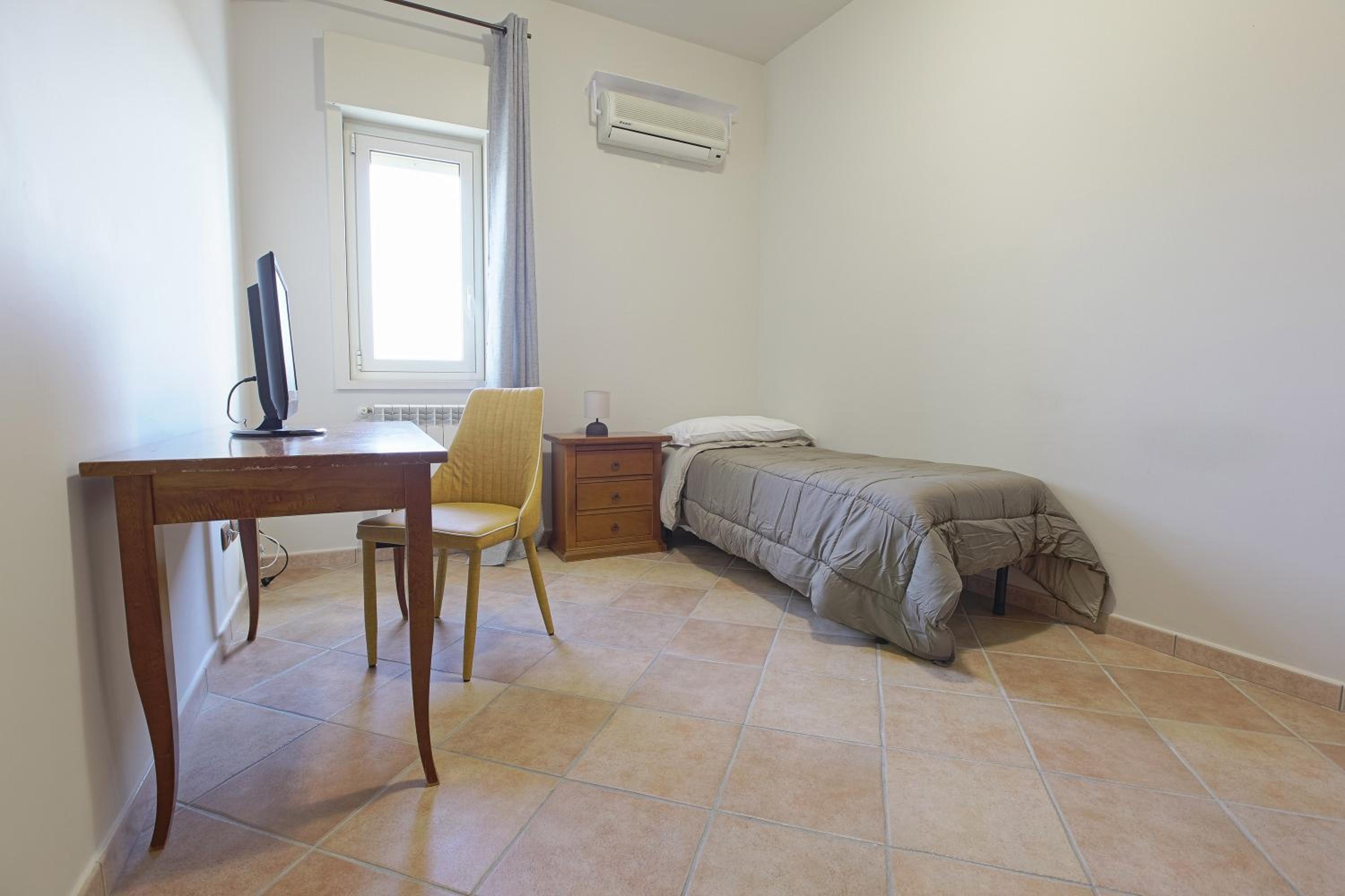 Single Room photo 1