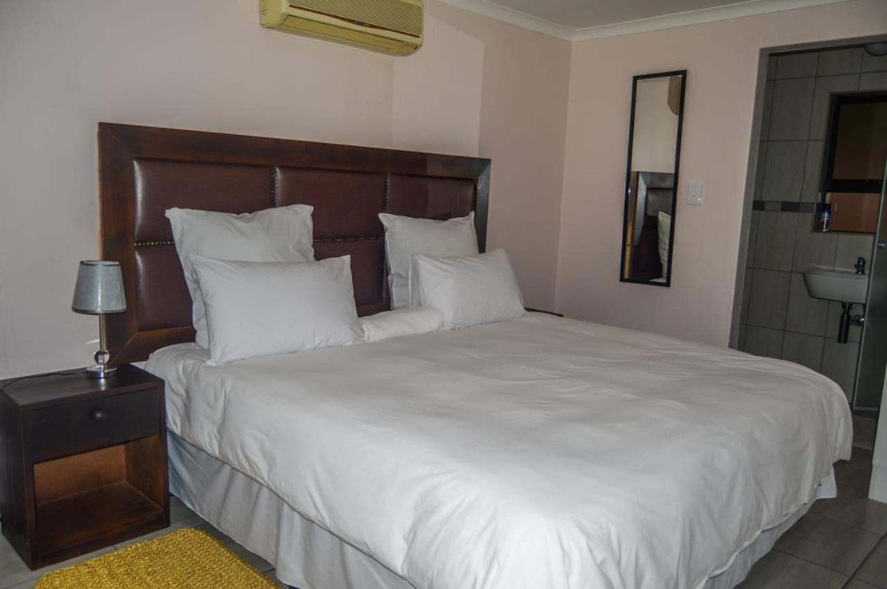 Deluxe Twin Room - Photo 3