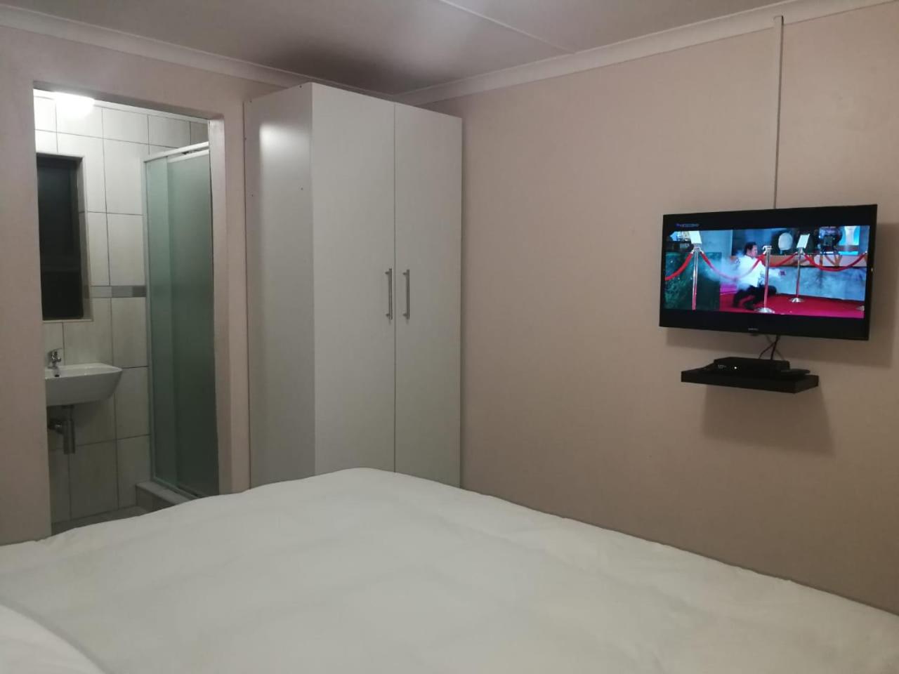 Deluxe Twin Room - Photo 4