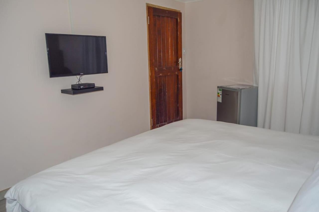Deluxe Twin Room - Photo 2