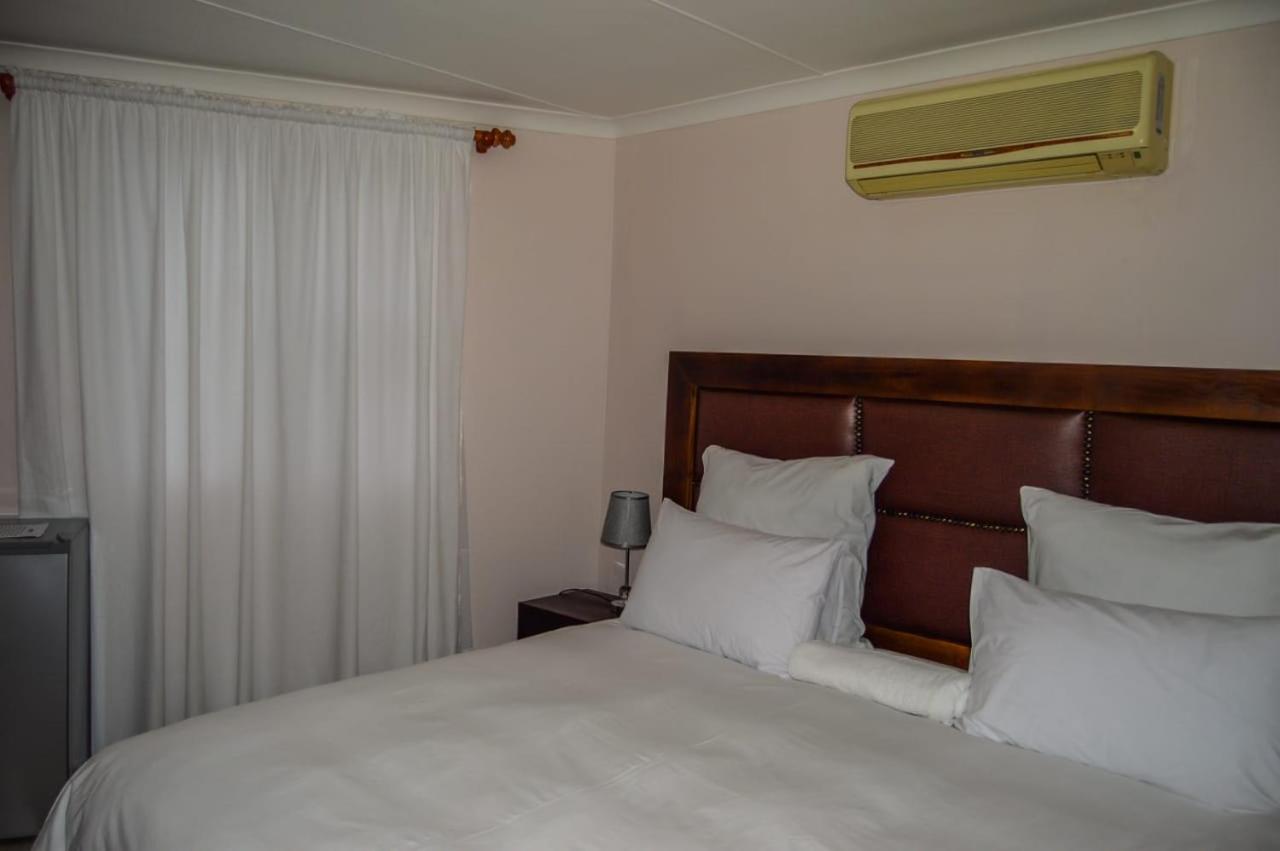 Deluxe Twin Room - Photo 1