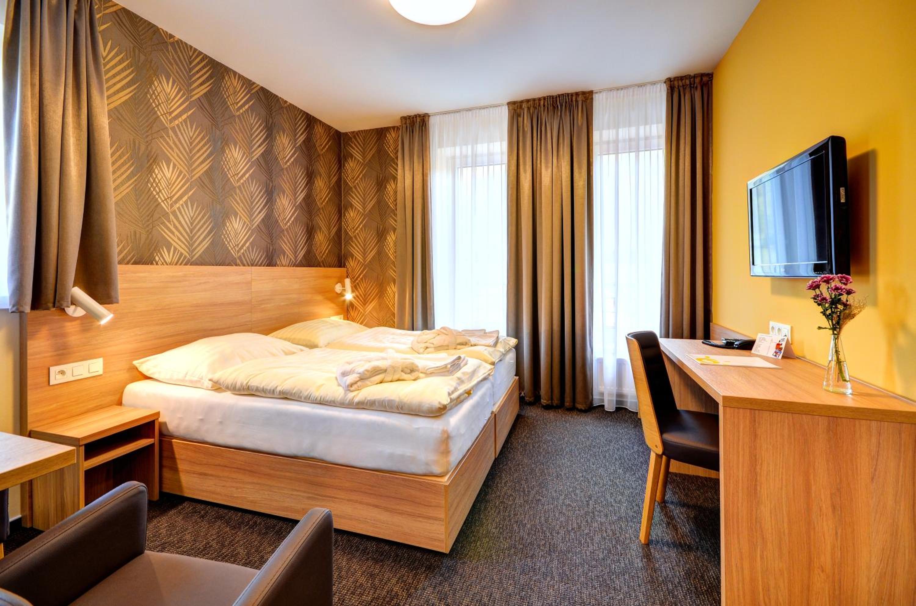 Superior Double or Twin Room with Terrace - Photo 7