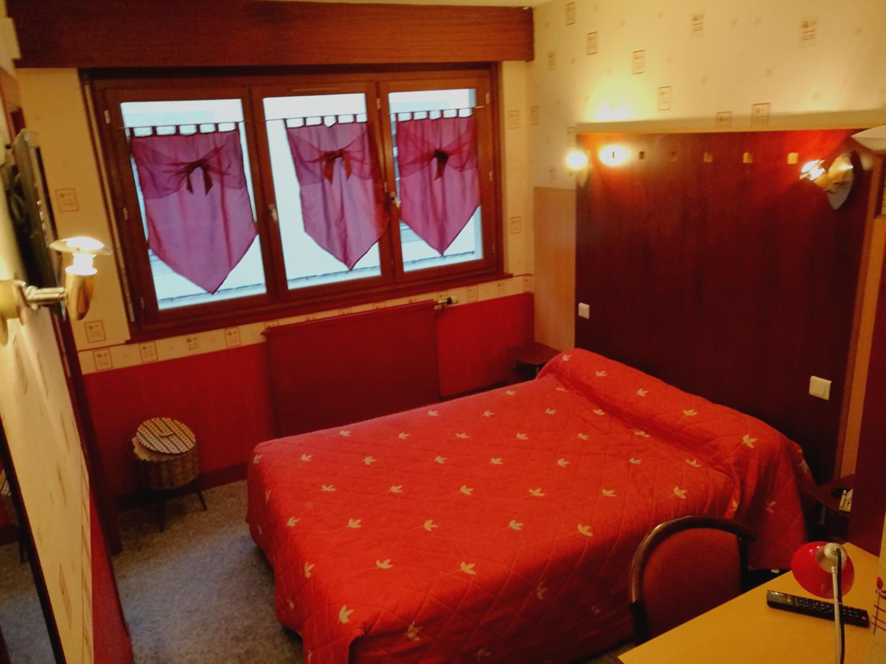 Standard Family Room - Photo 1