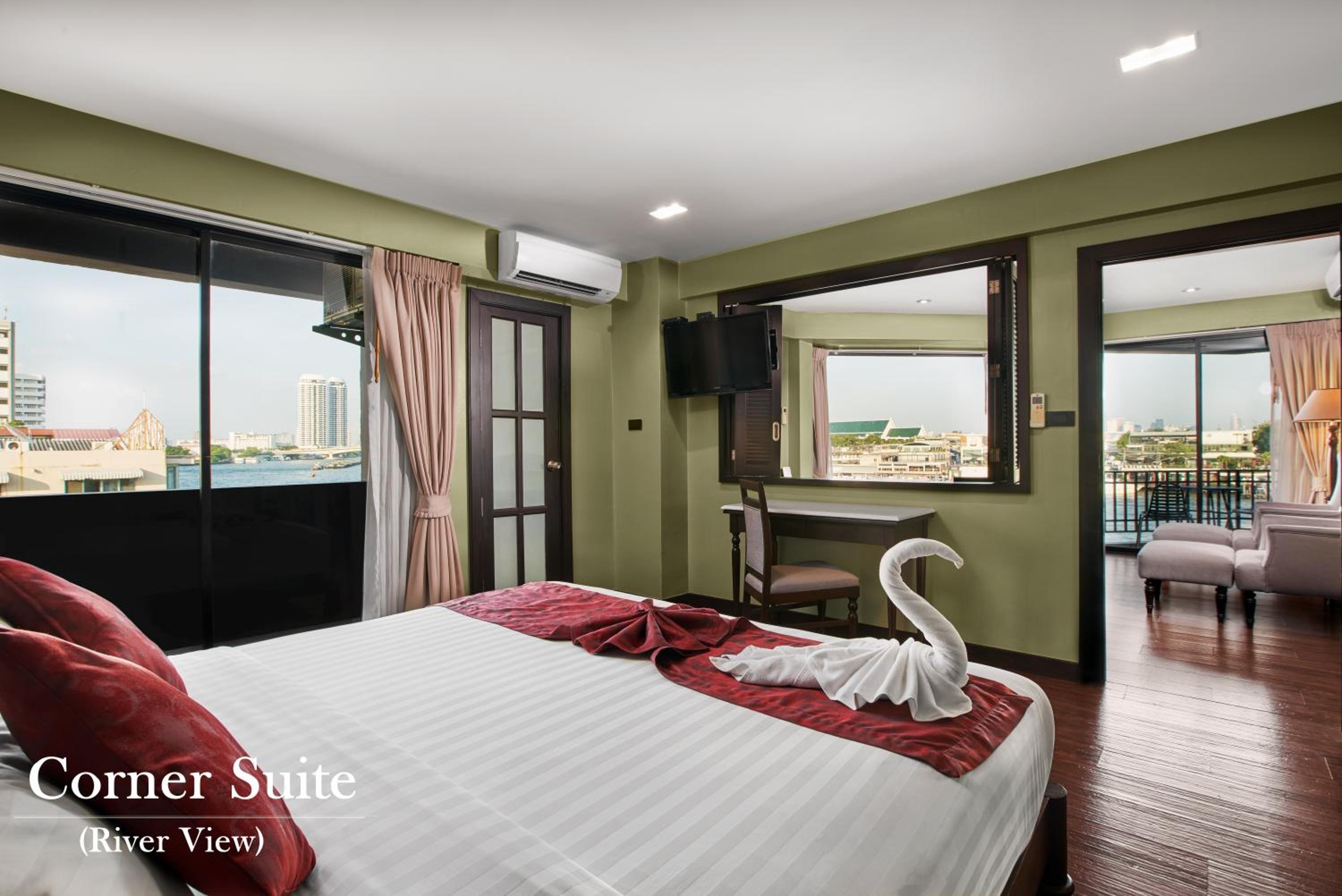Corner Suite photo 1