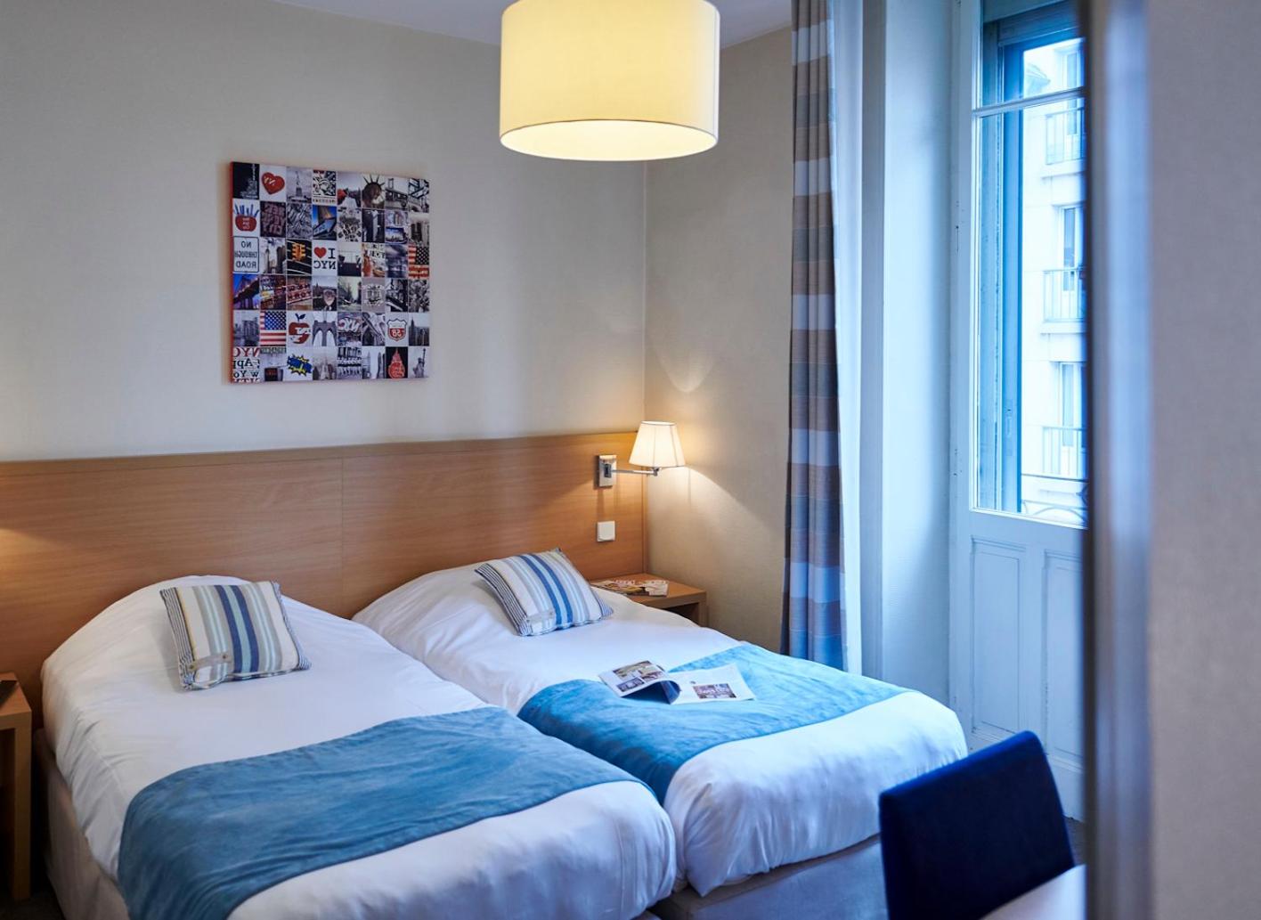 Twin Room - Photo 2