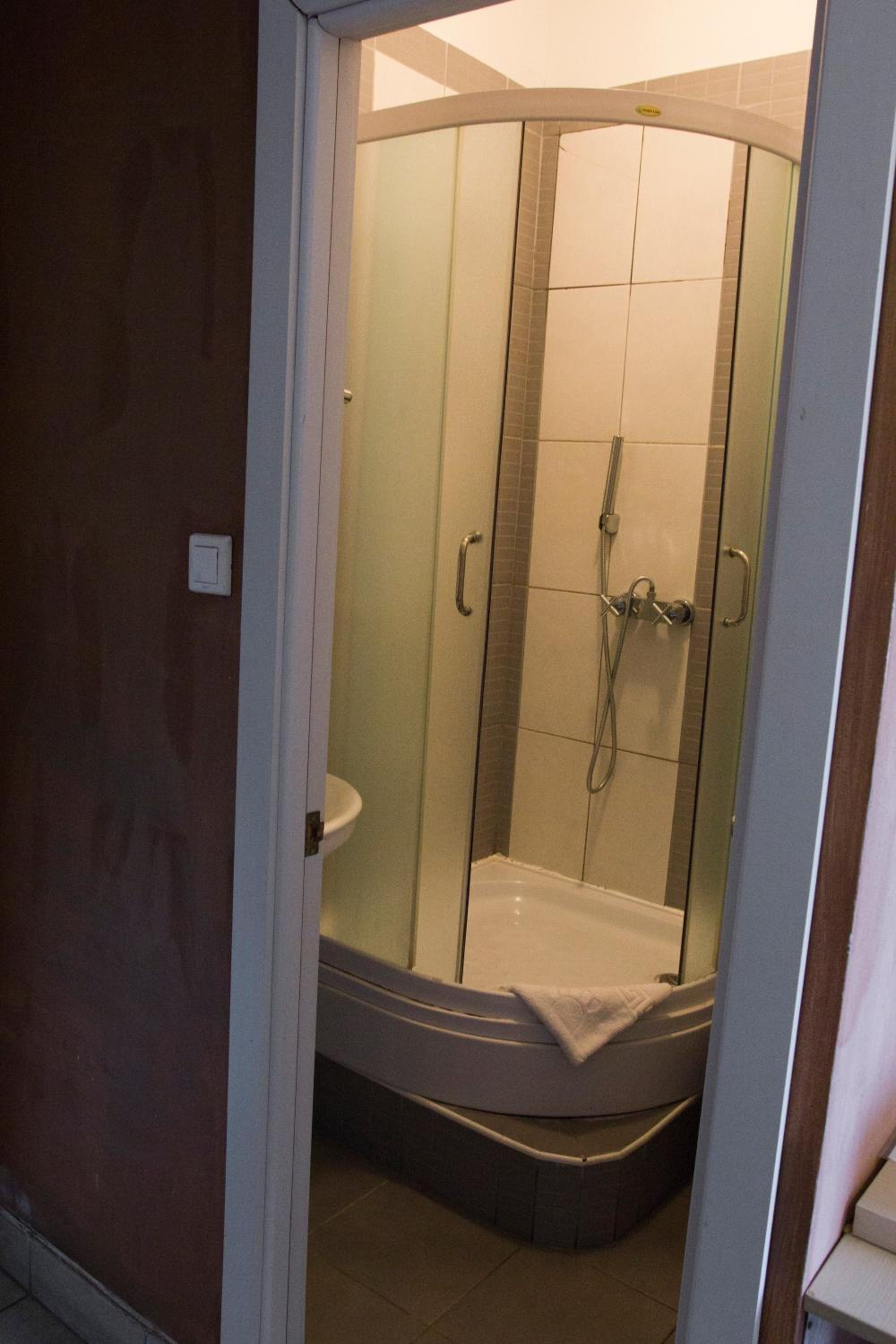 Economy Double Room with Balcony - Photo 2