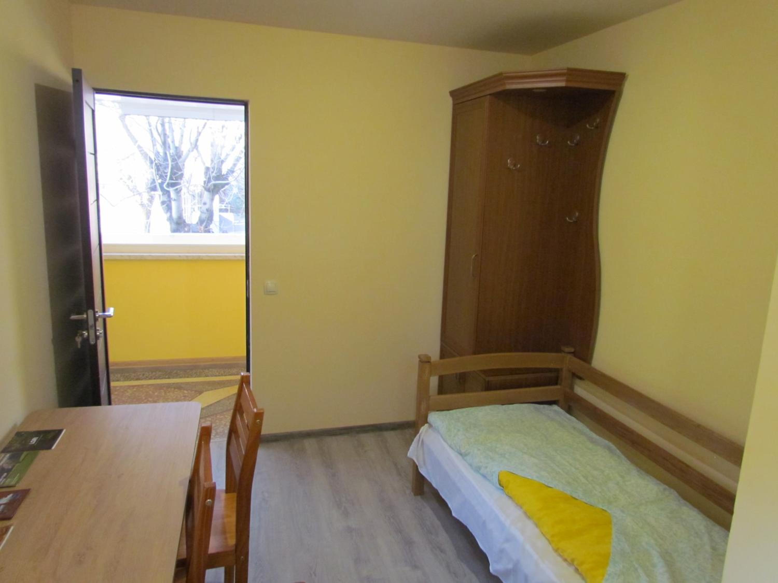 Large Twin Room photo 3