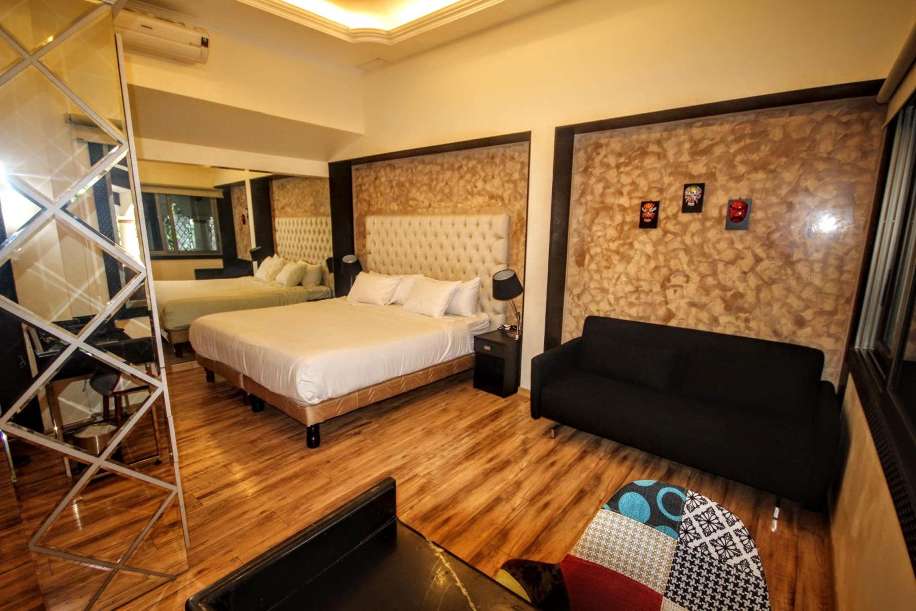 Studio with Sofa Bed