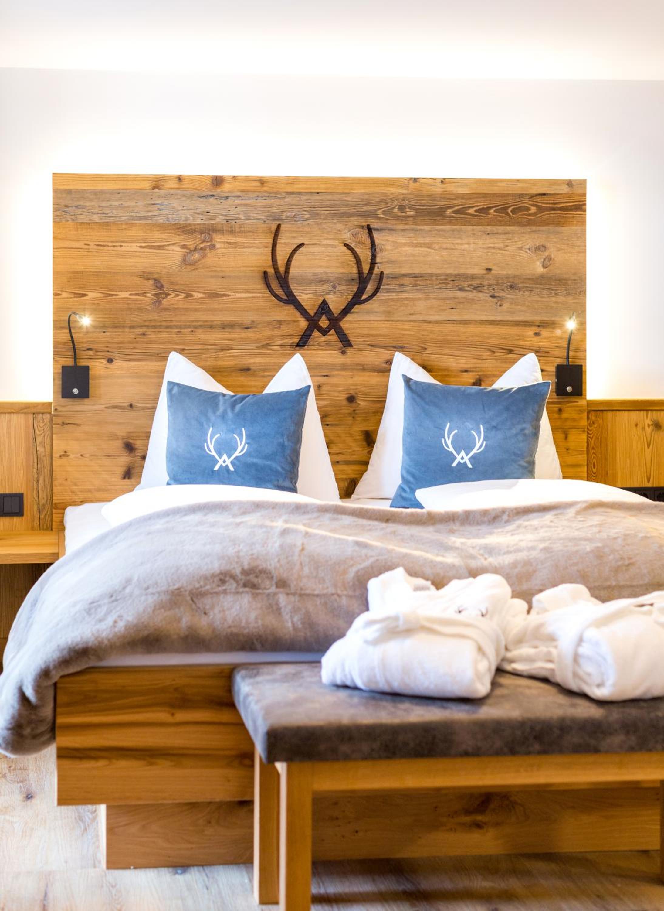 Junior Suite with Balcony photo 1
