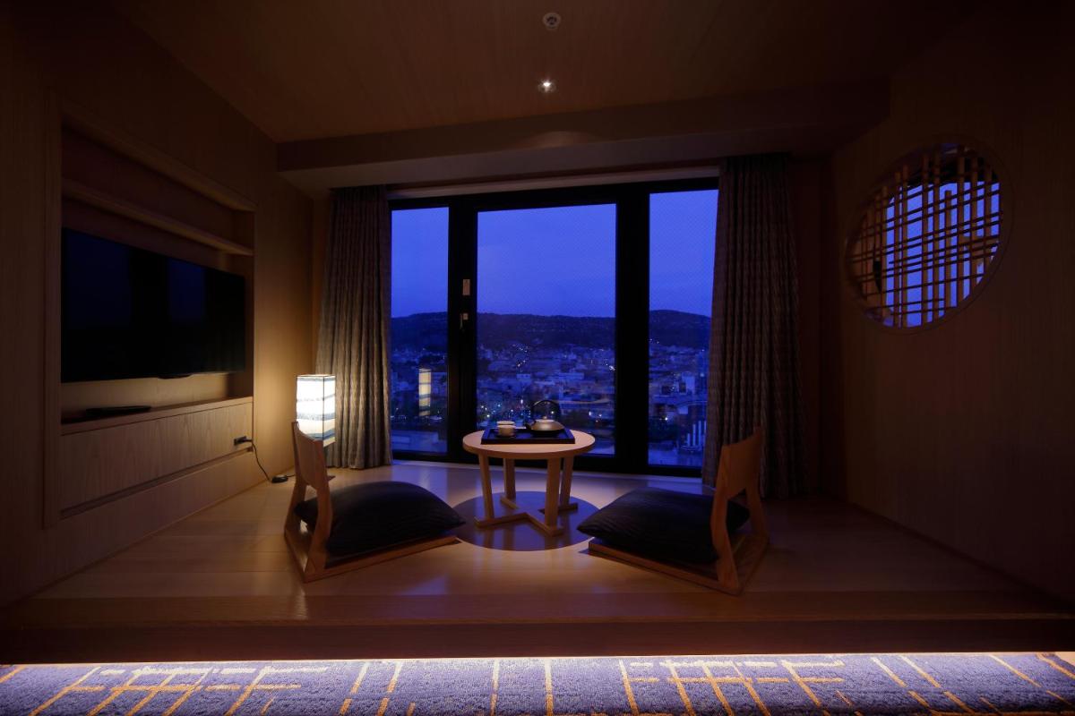 Riverside Grand Twin photo 3