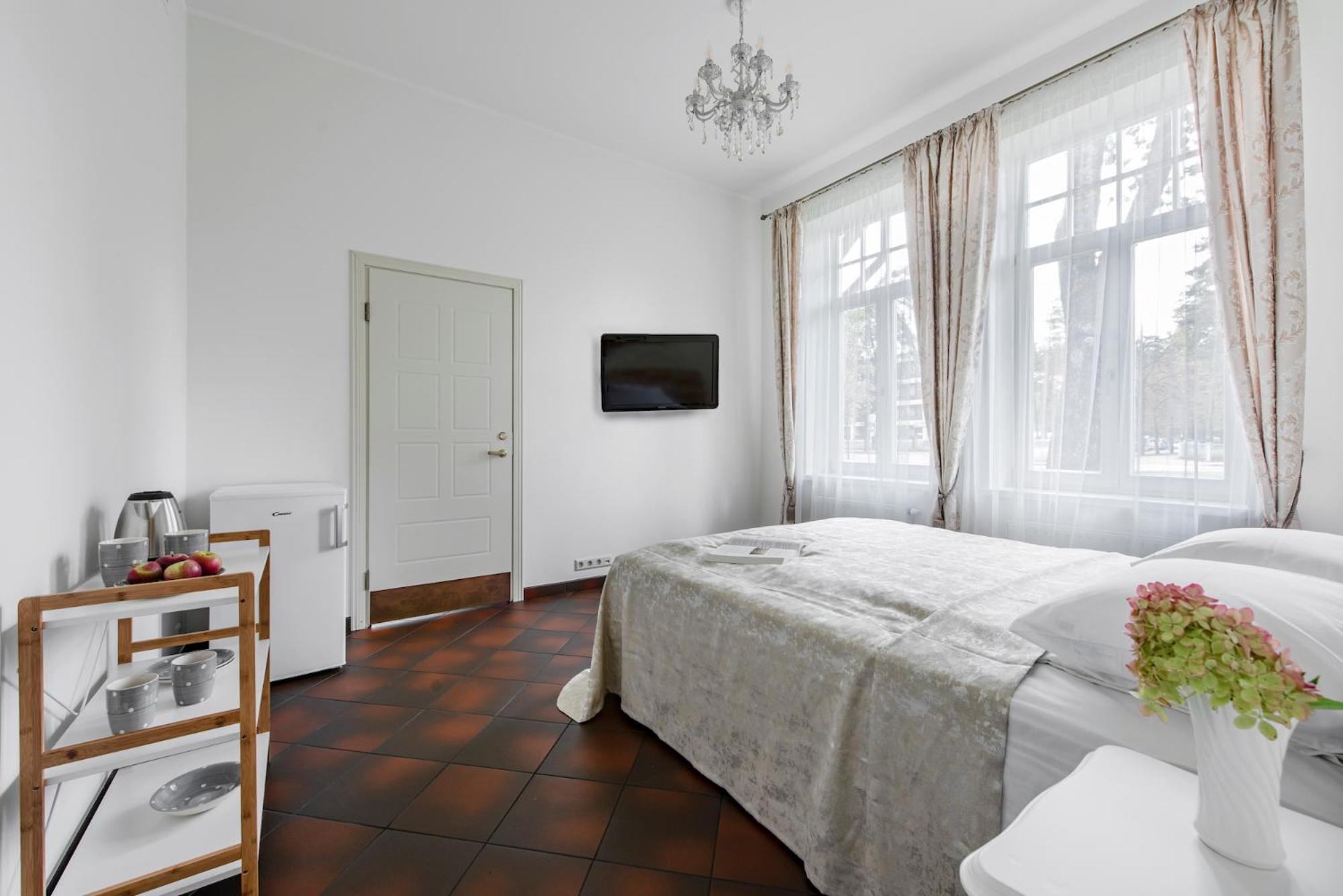 Two-Bedroom Apartment - Photo 3