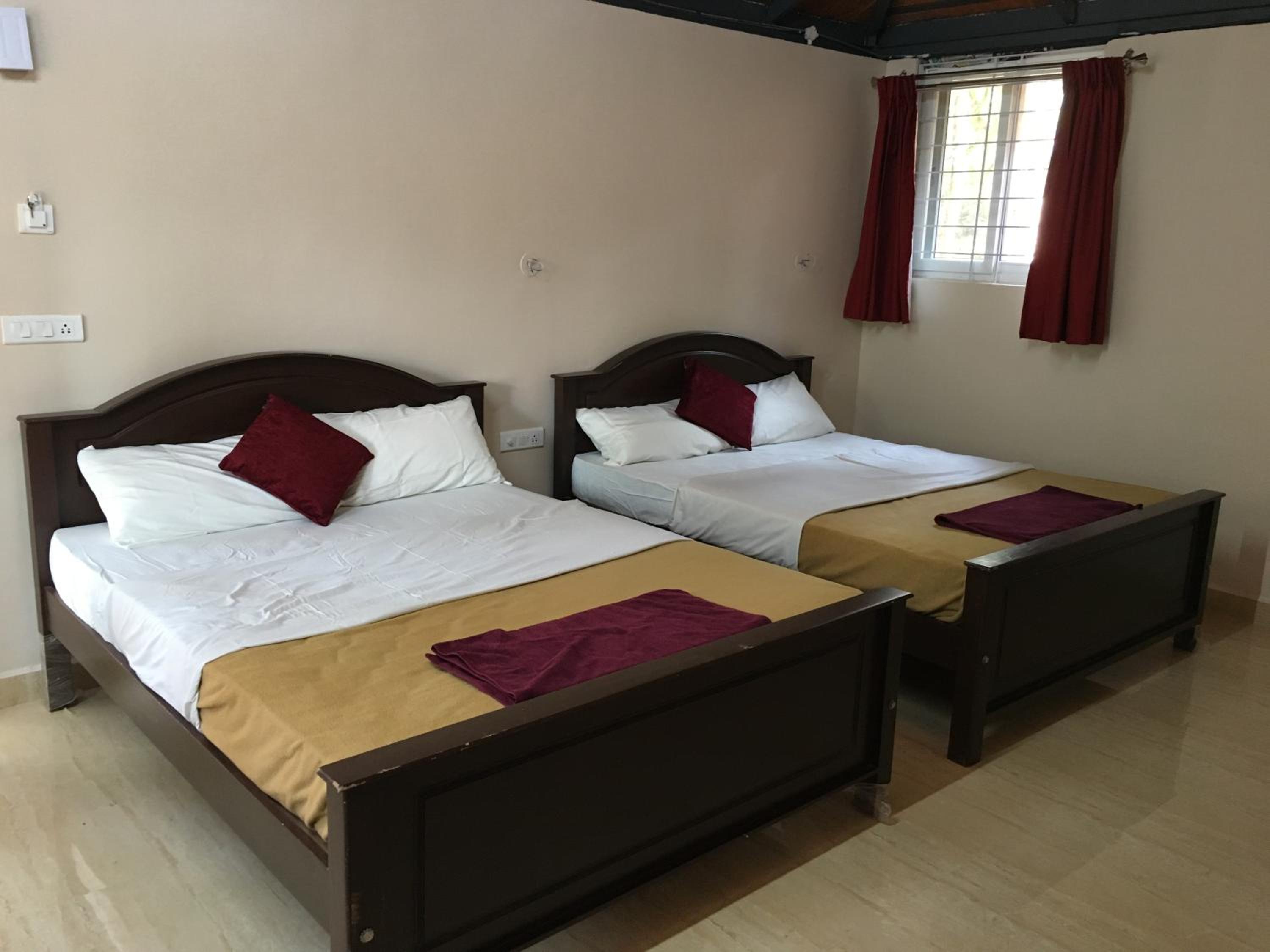 Standard Queen Room photo 2