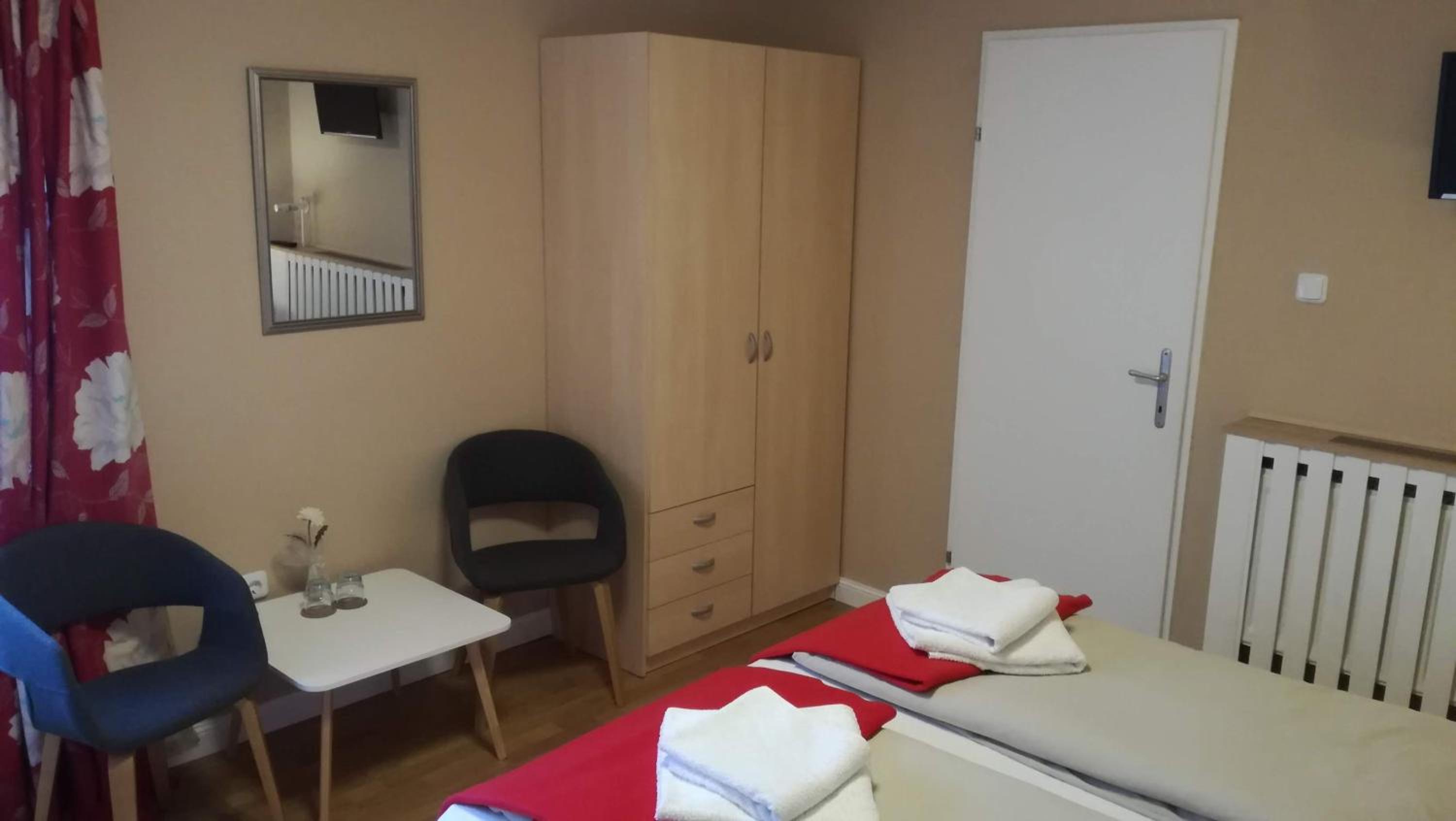 Double Room with Extra Bed photo 3
