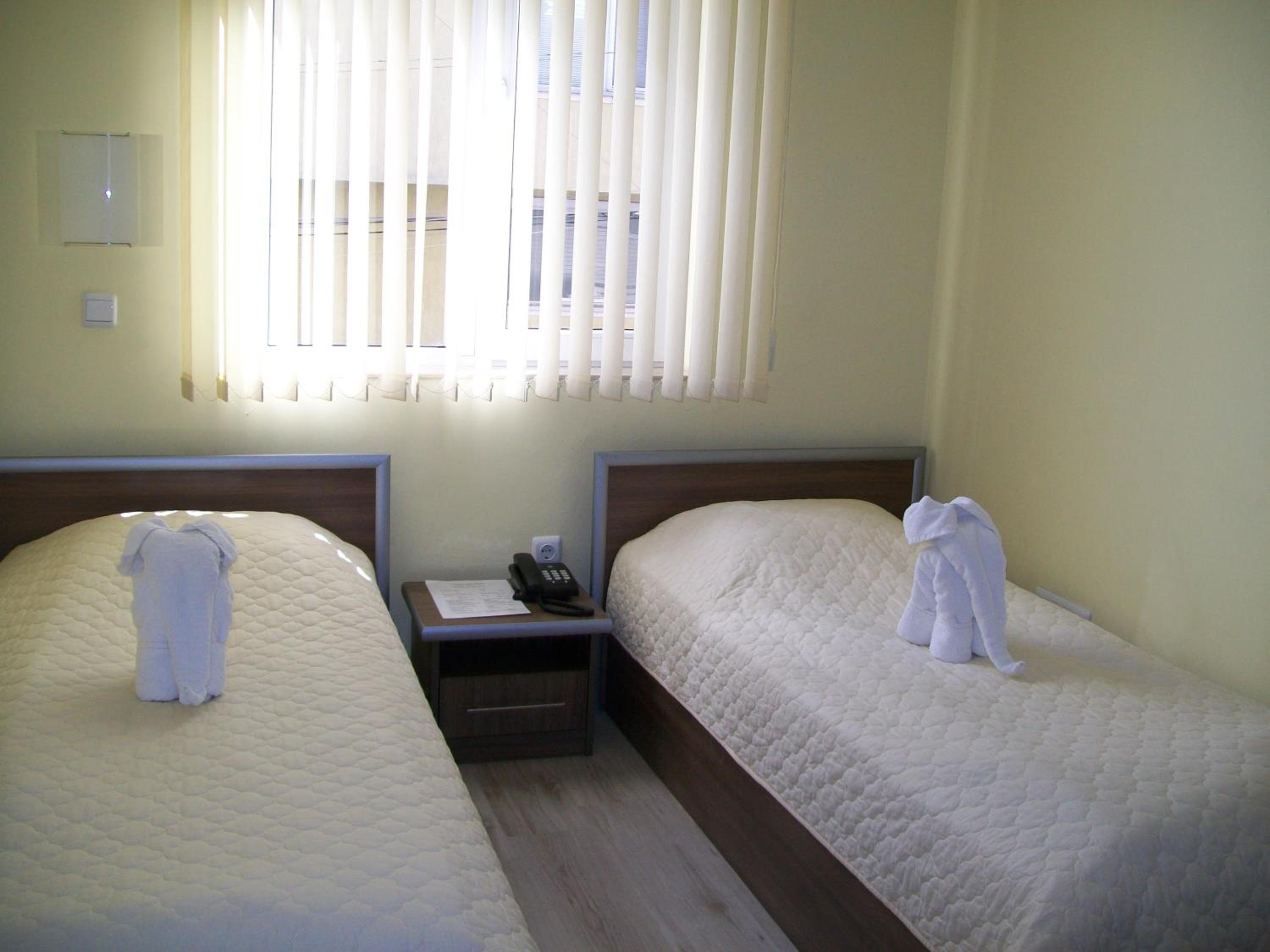 Double or Twin Room - Photo 16