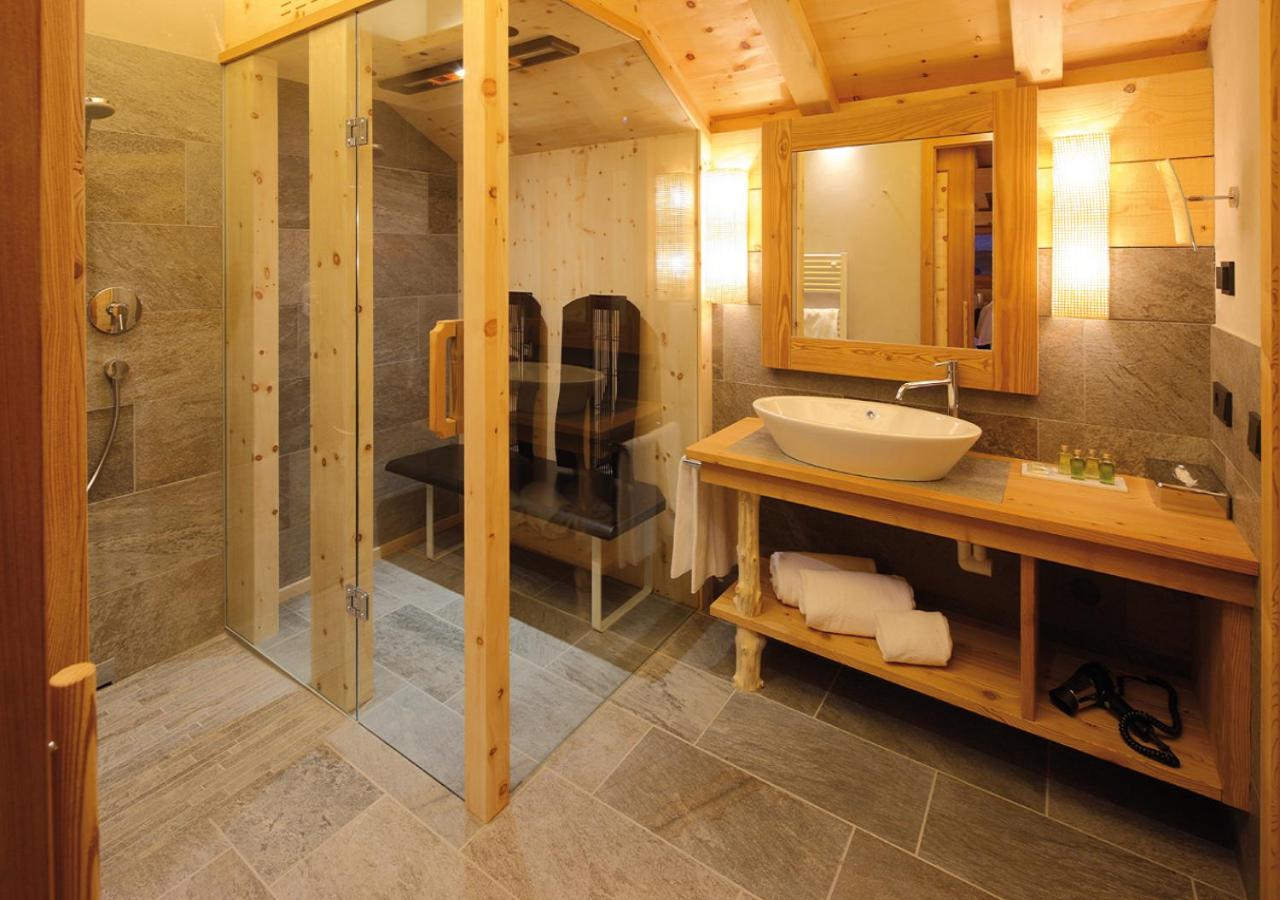 Suite - Photo 2