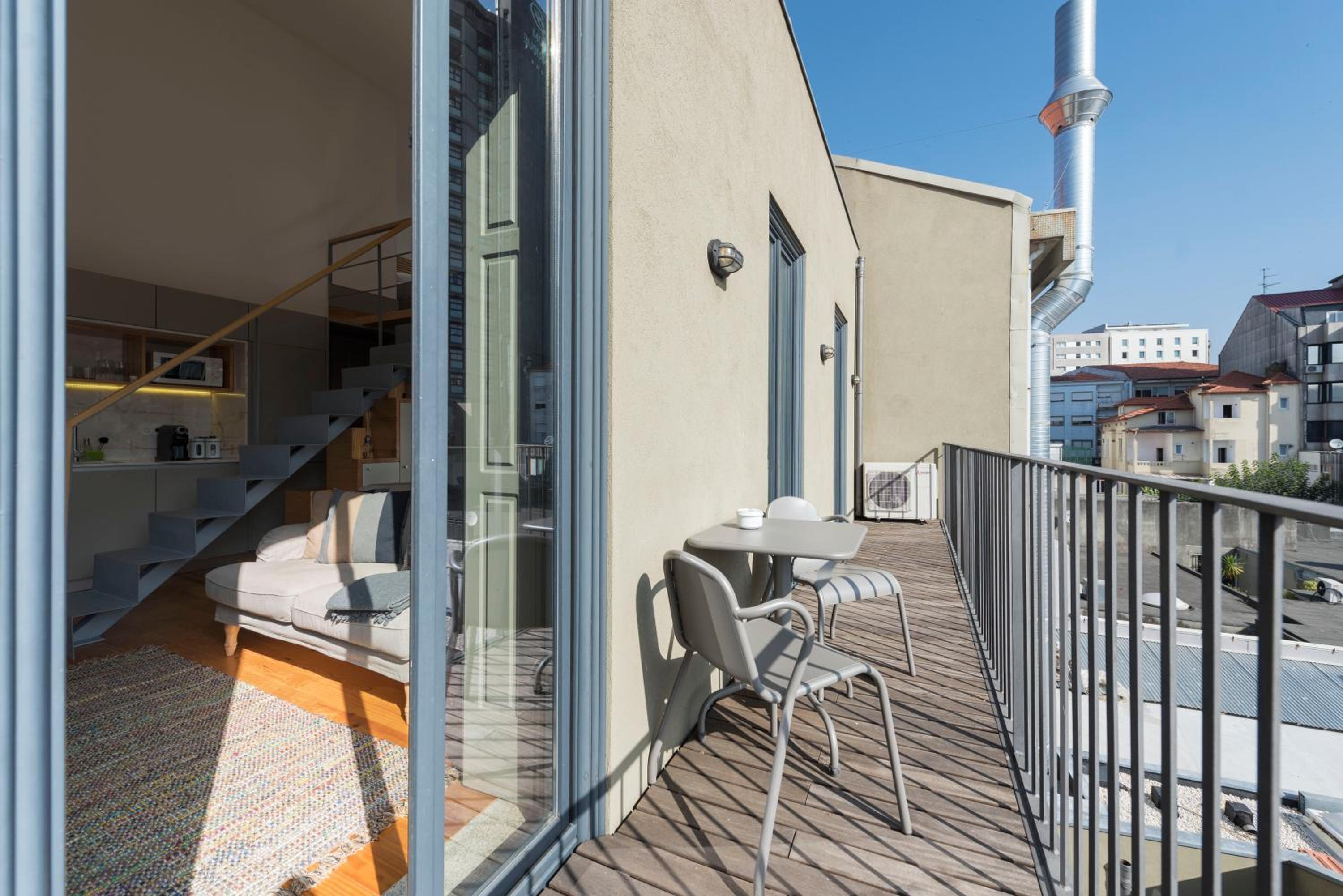 Two-Bedroom Apartment - Photo 9