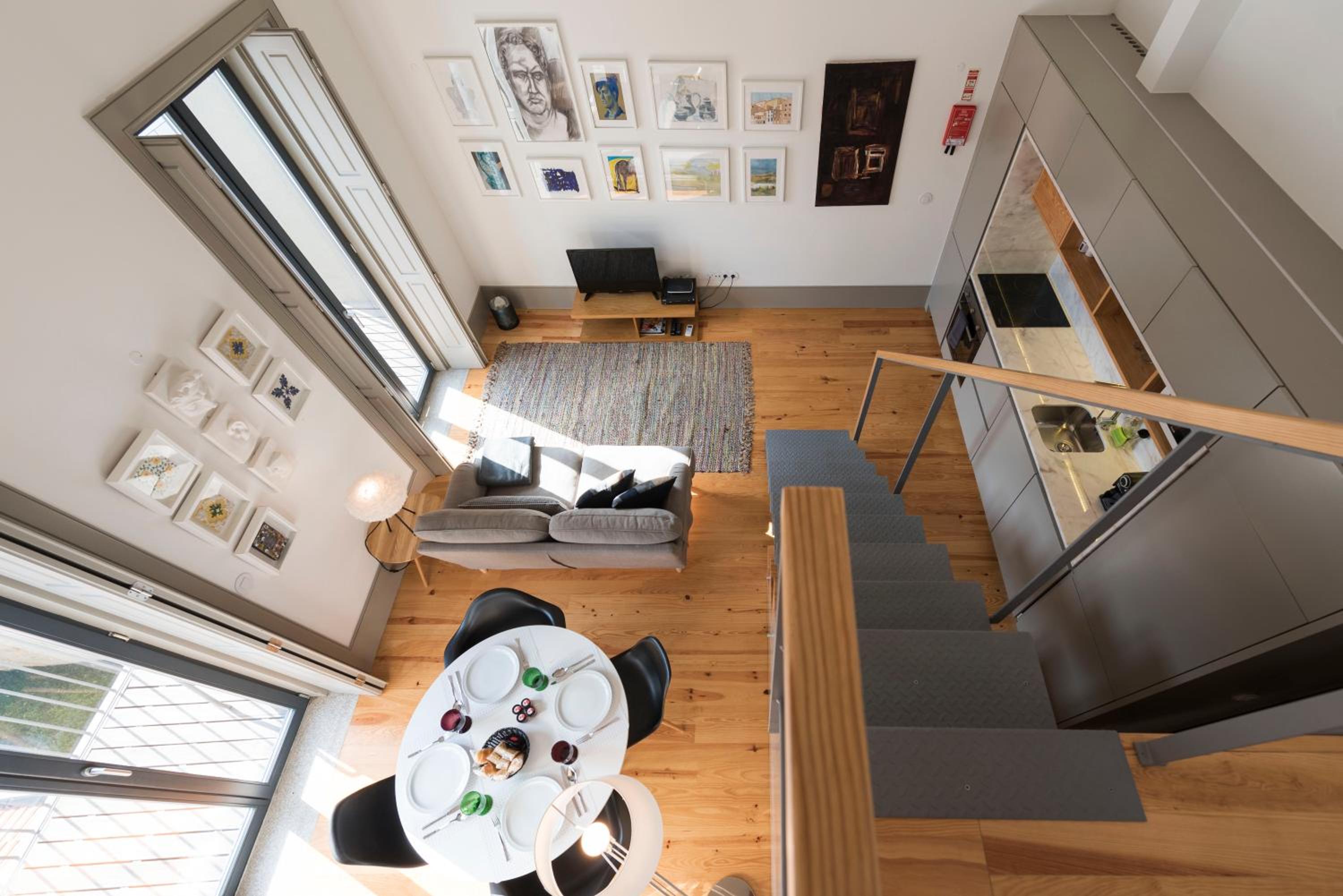 Two-Bedroom Apartment - Photo 11