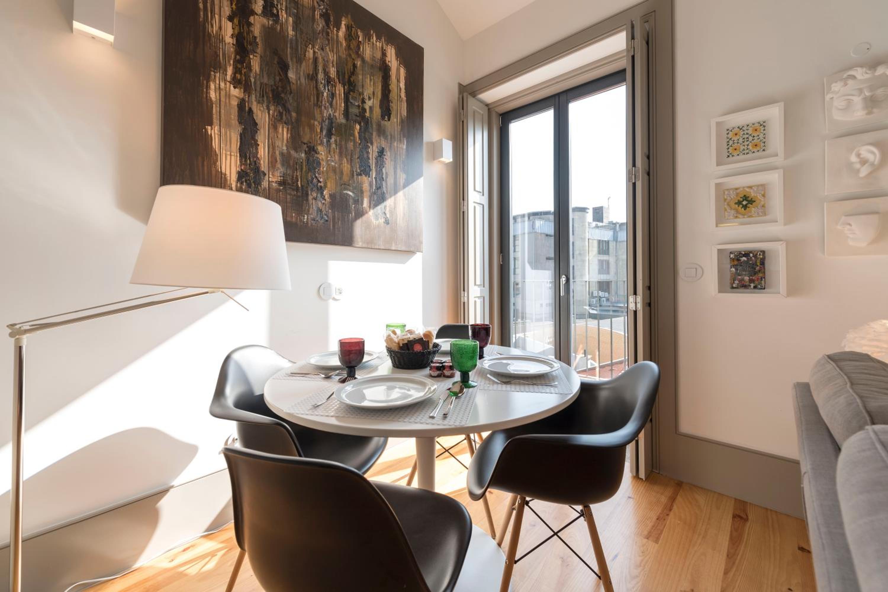 Two-Bedroom Apartment - Photo 15
