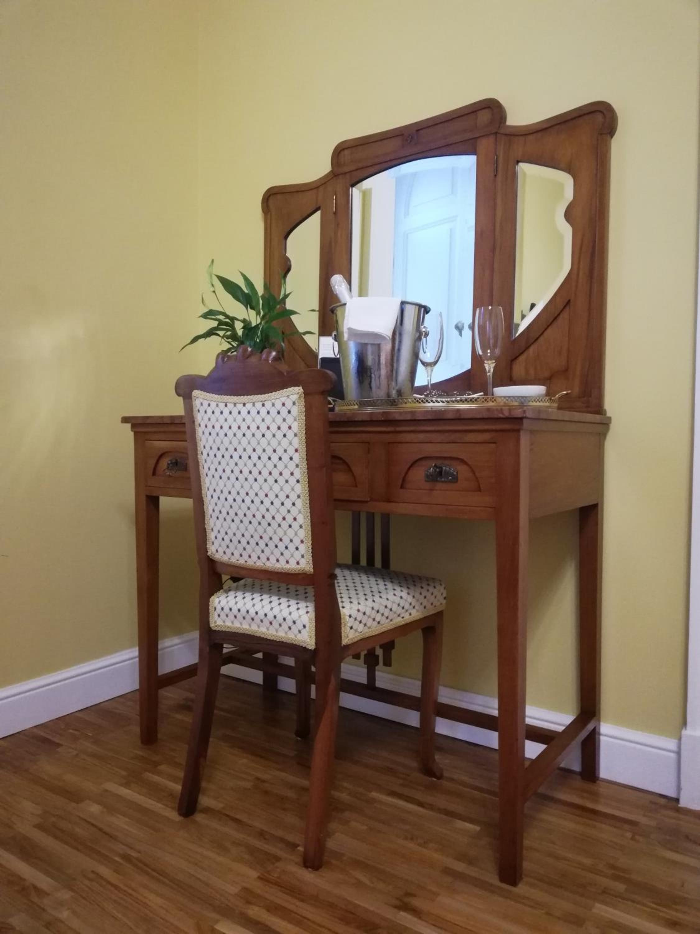 Superior Double or Twin Room photo 3