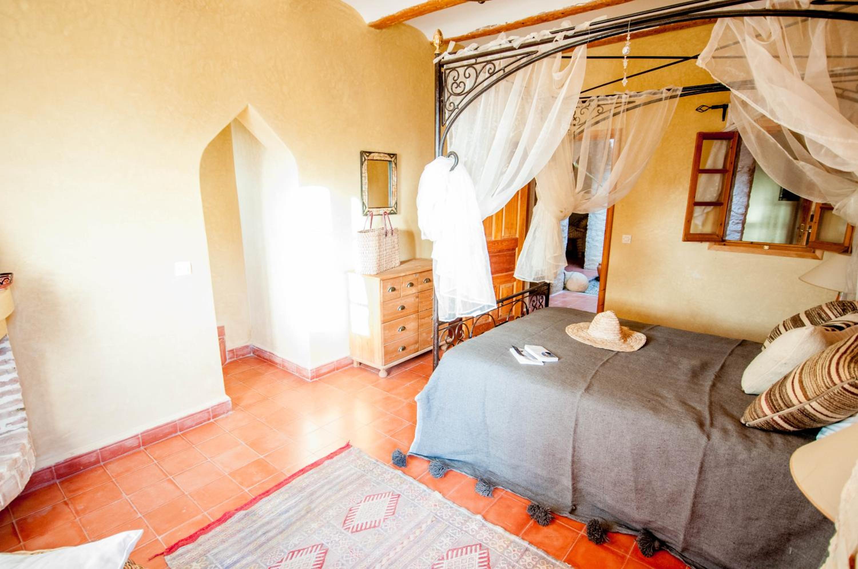 Three-Bedroom Villa - Photo 1