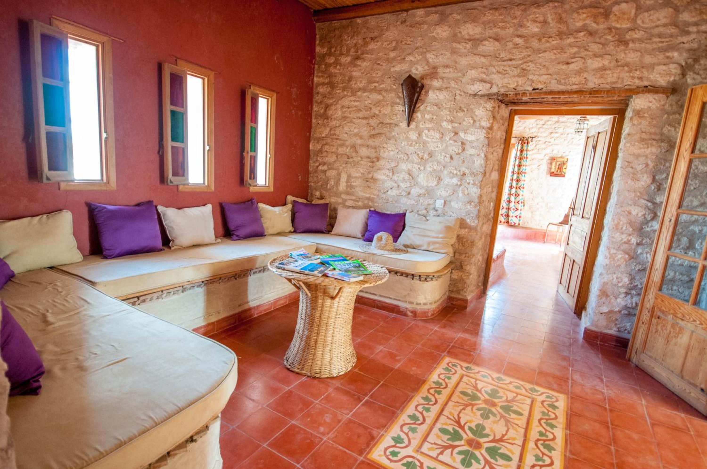 Three-Bedroom Villa - Photo 2