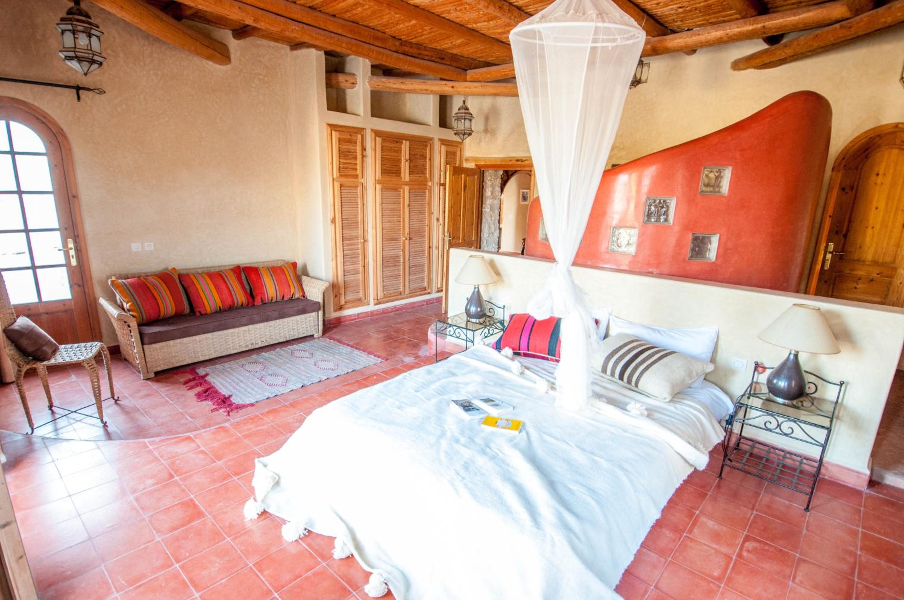Three-Bedroom Villa - Photo 34