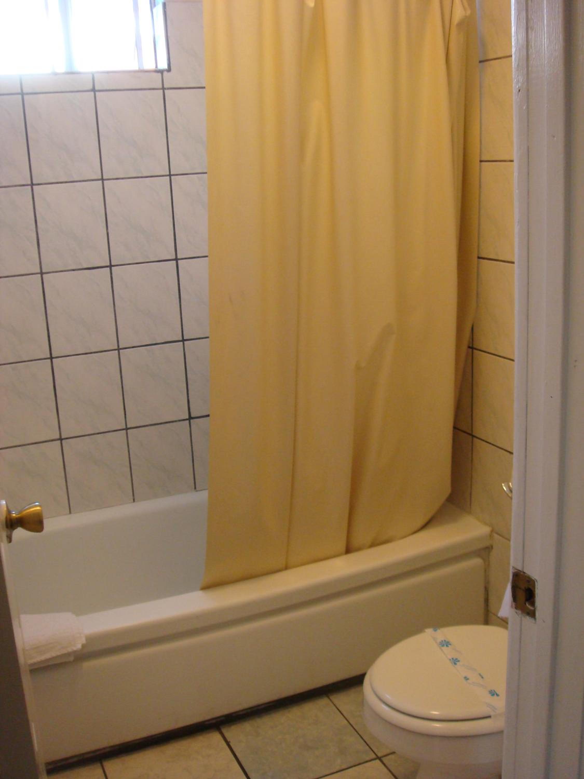 Queen Room - Photo 6