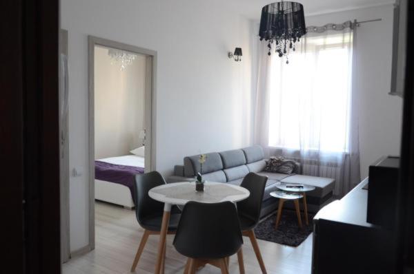 Apartment photo 3