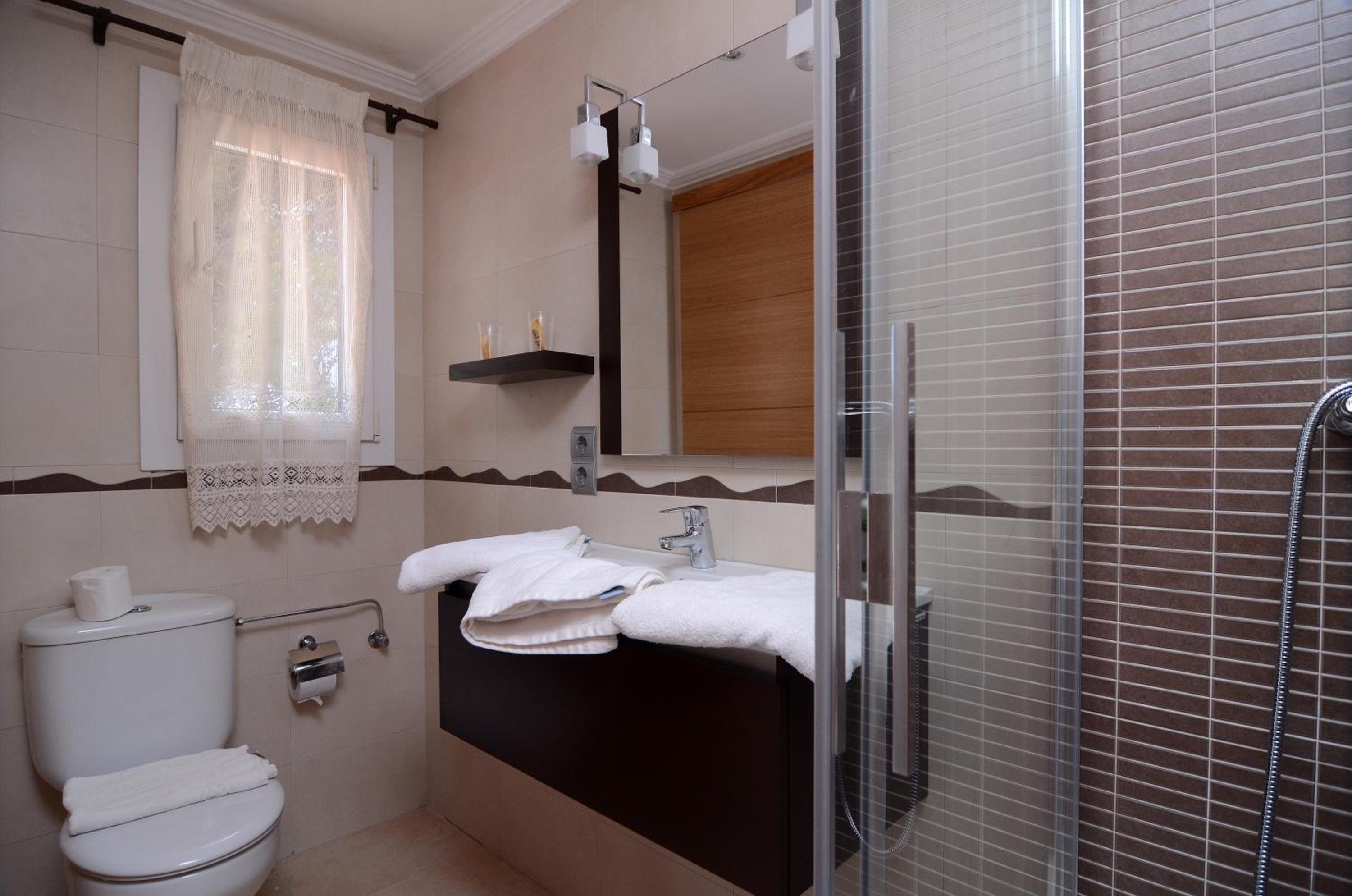 Double or Twin Room photo 3