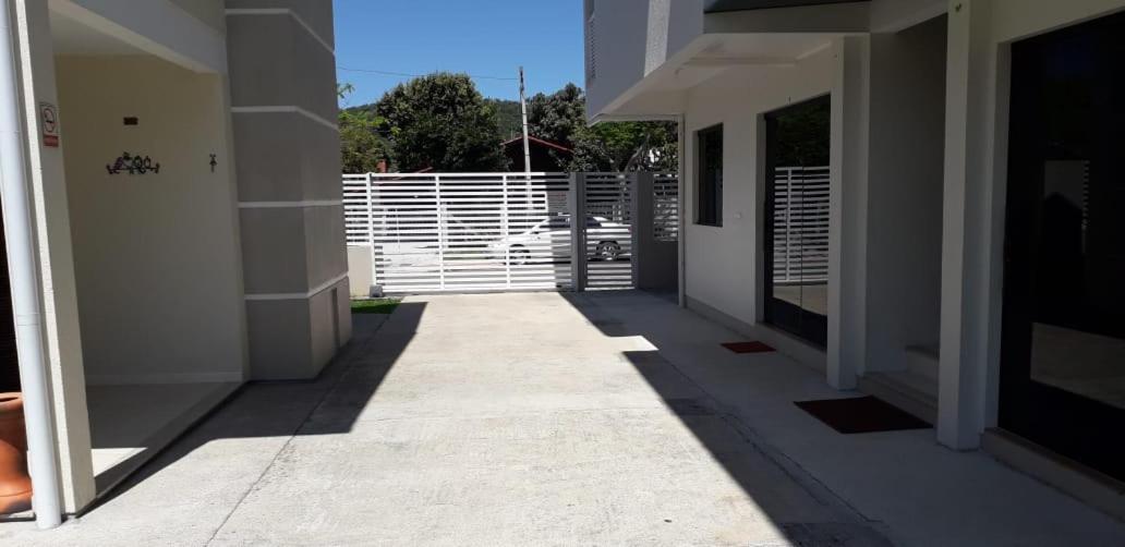 Apartment - Ground Floor photo 3