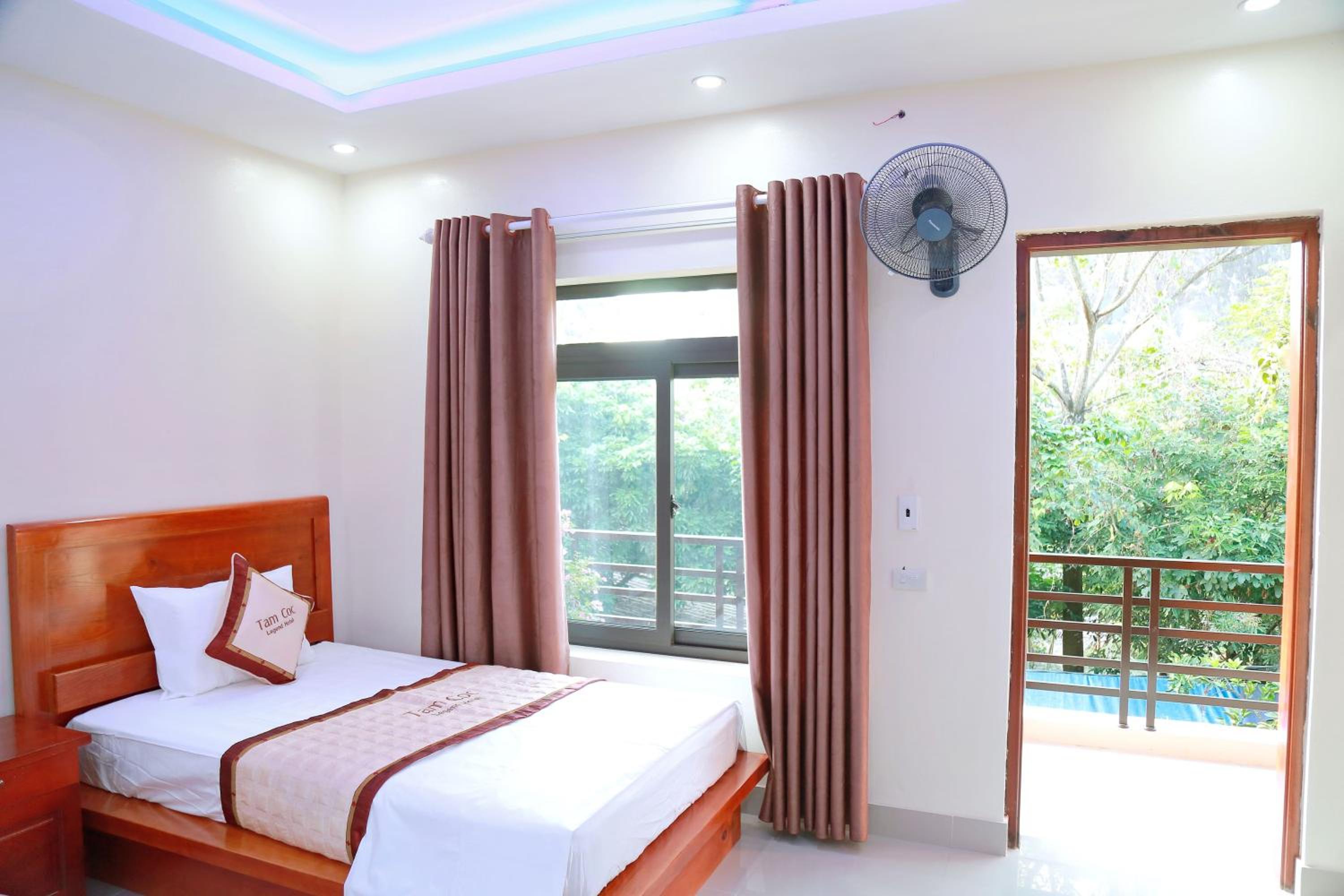 Deluxe Single Room with Balcony photo 3