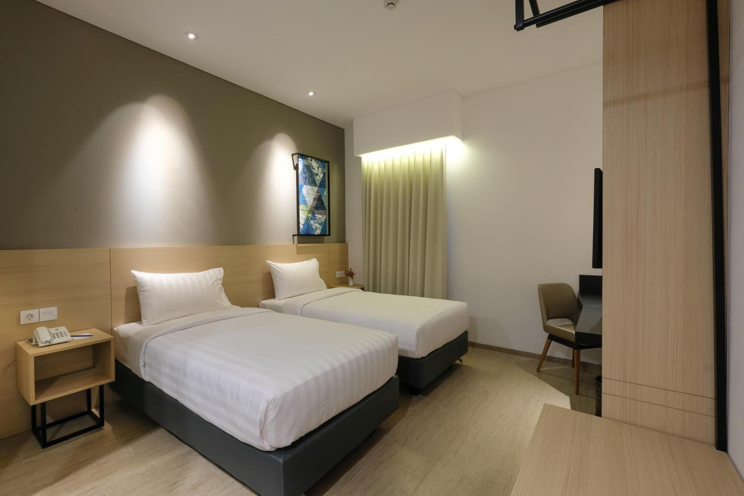 Superior Twin Room - Photo 6
