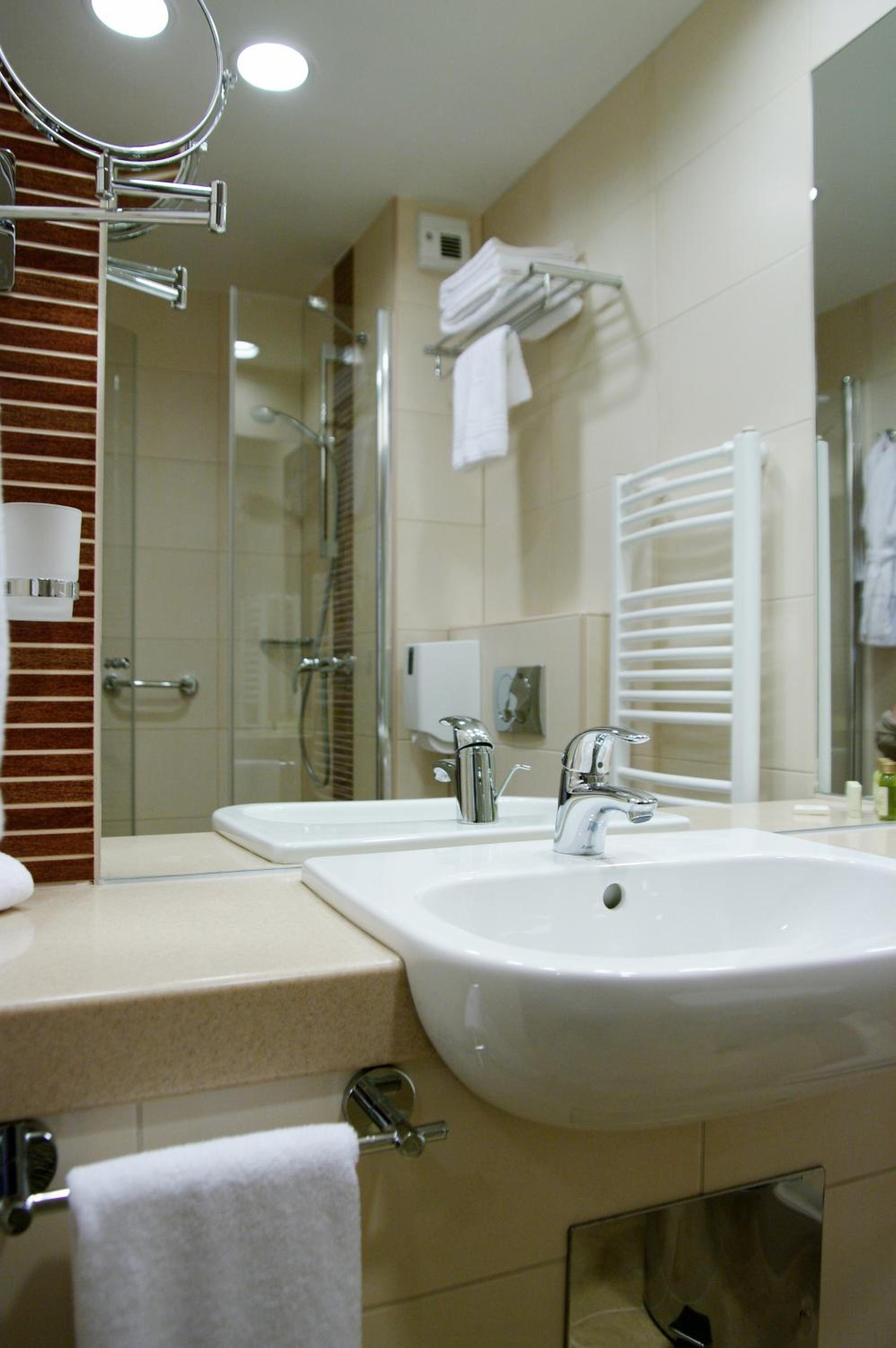 Classic Double or Twin Room Without Balcony  photo 2
