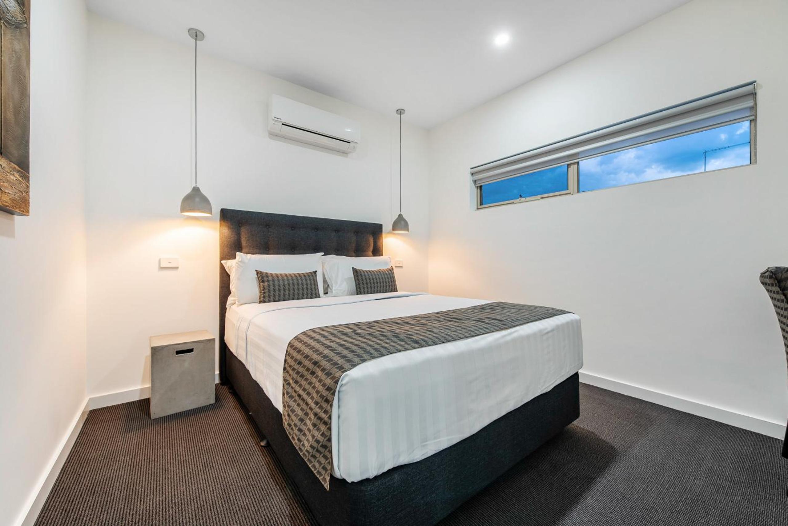 Two-Bedroom Apartment - Photo 4