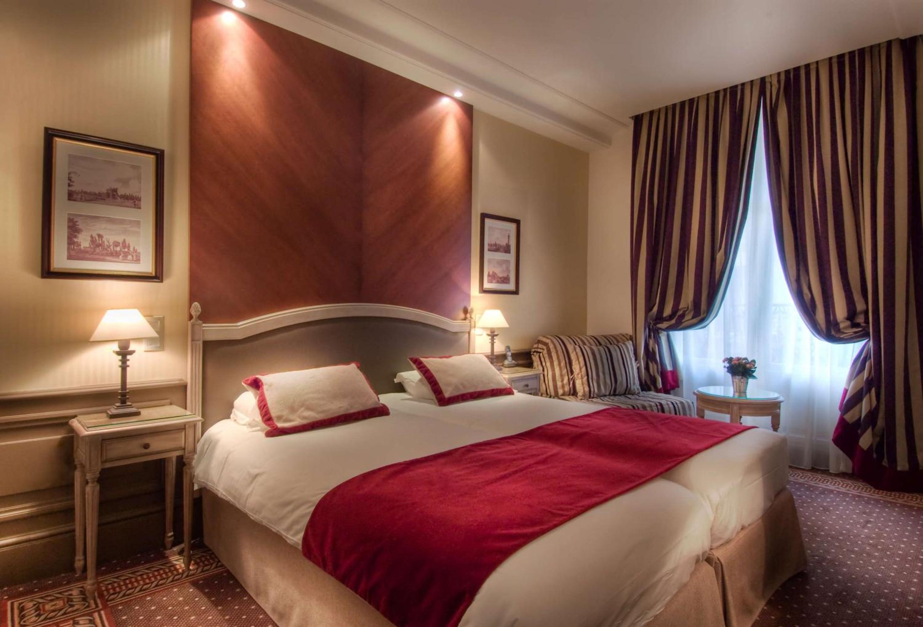 Superior Triple Room