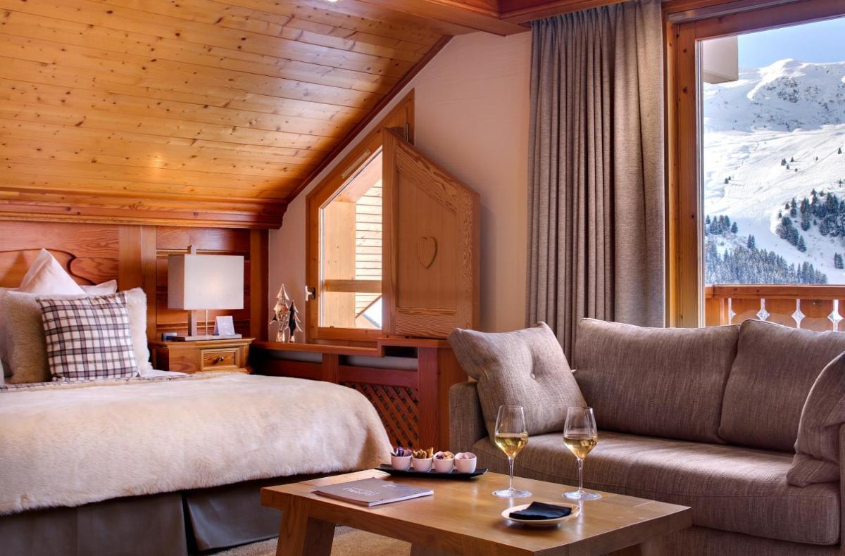 Suite with Fireplace photo 3