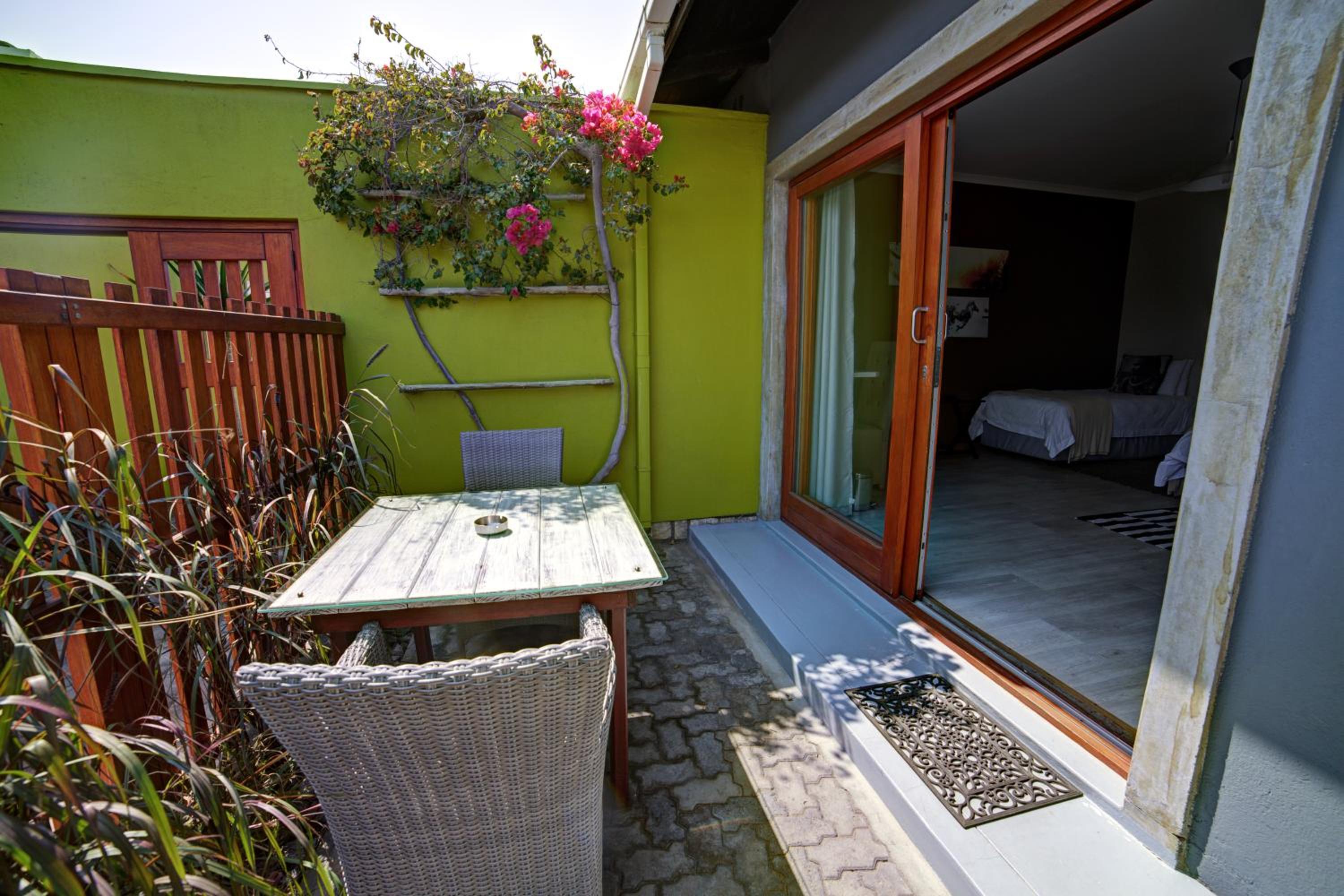 Triple Room with Terrace photo 2