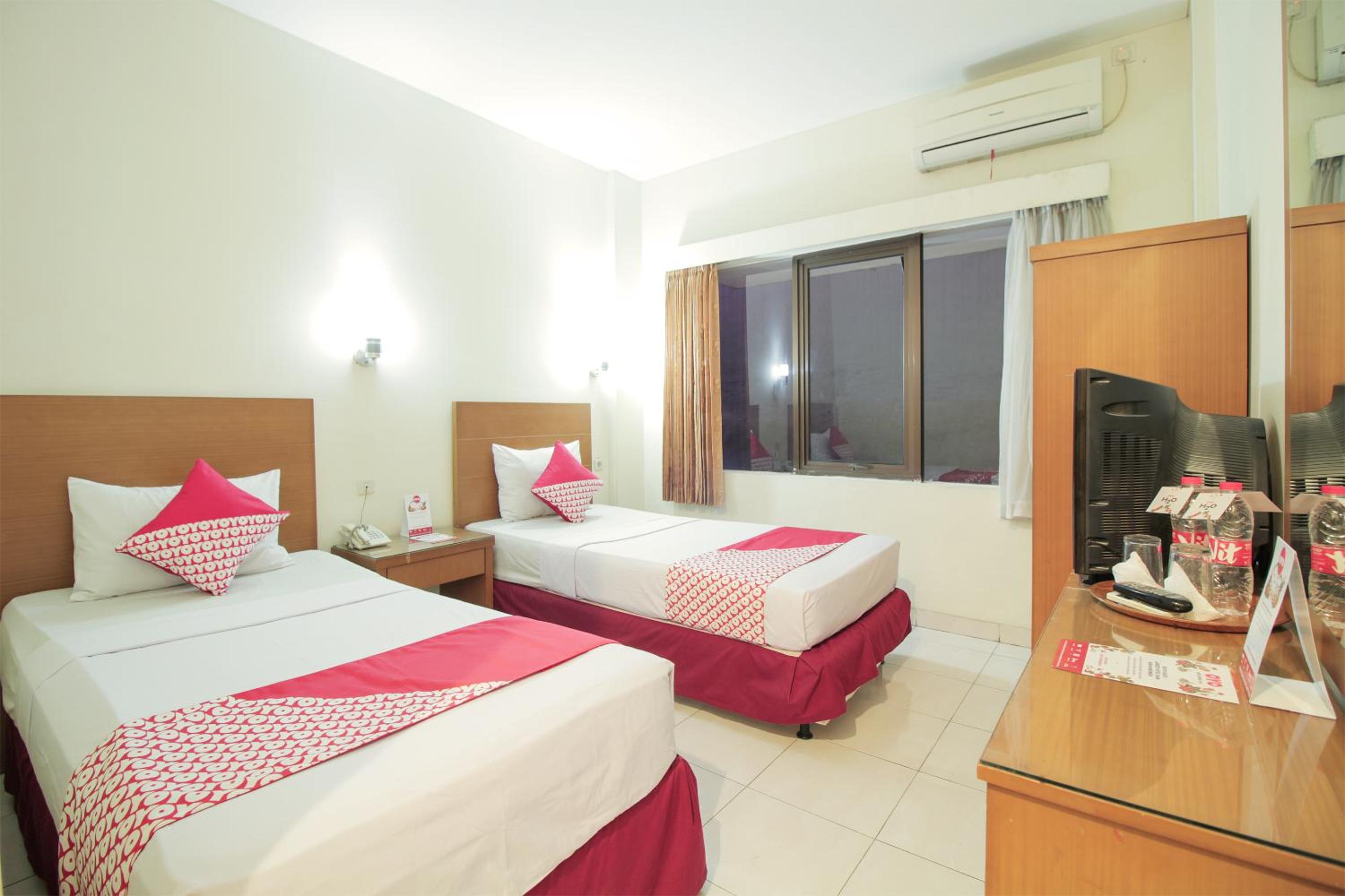 Standard Twin Room - Photo 3