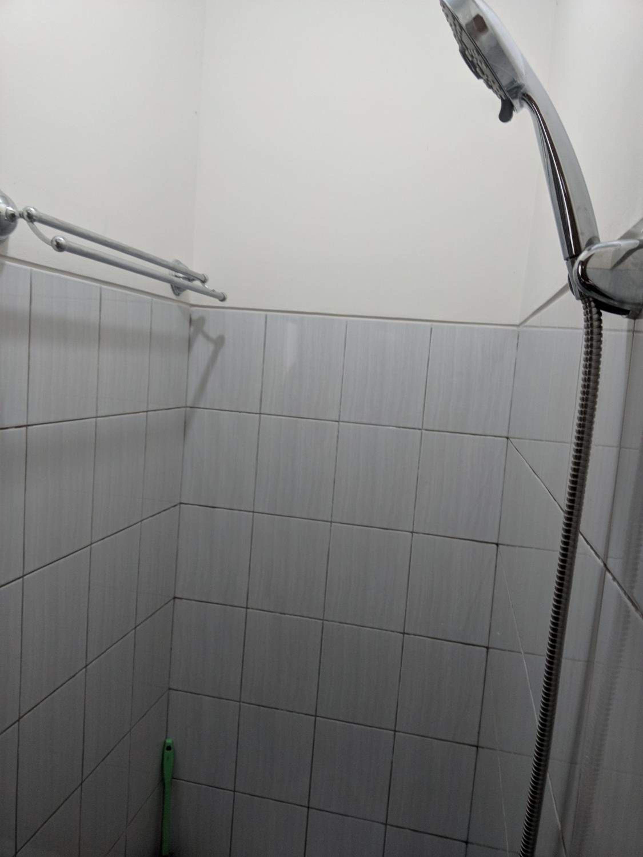 Two-Bedroom House - Photo 11