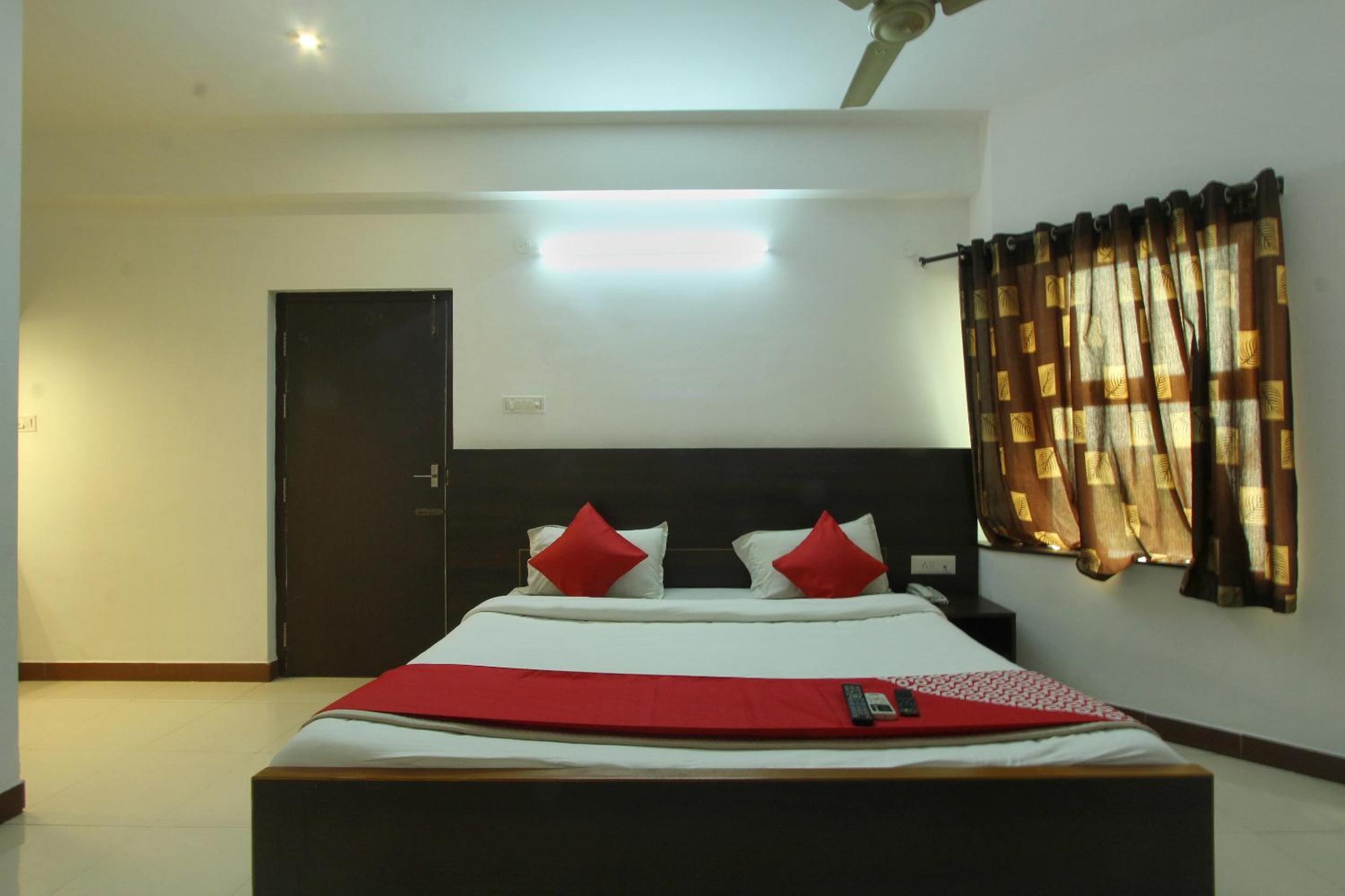 Standard Triple Room - Photo 8