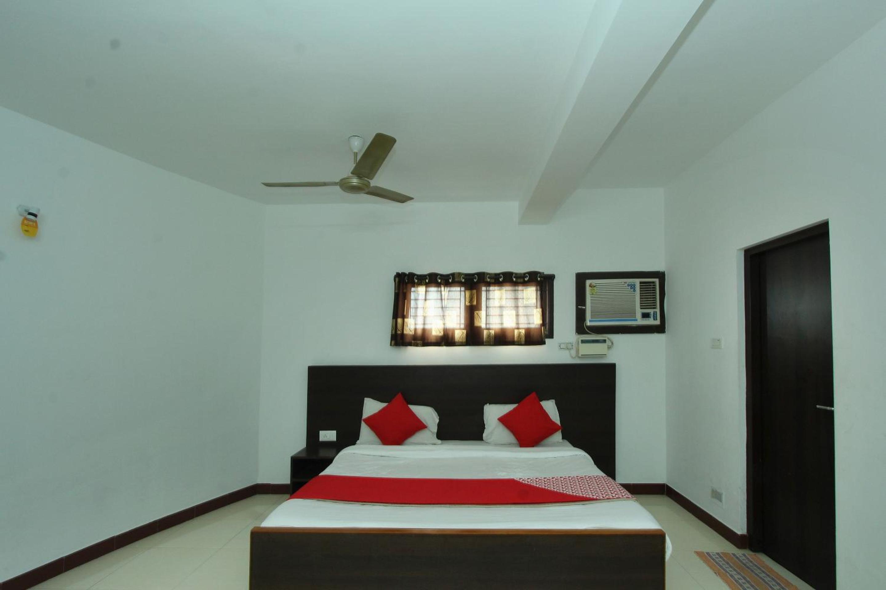 Standard Triple Room - Photo 2